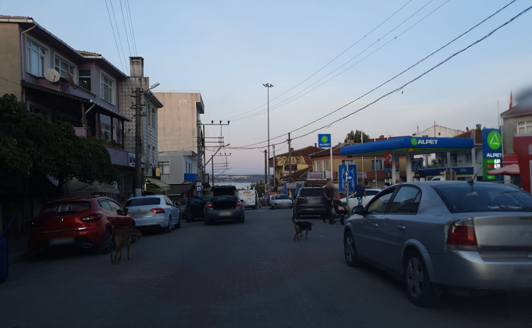 Street view near Kesimoglu Pansiyon, Vize — © sis651 (CC BY-SA · Mapillary)