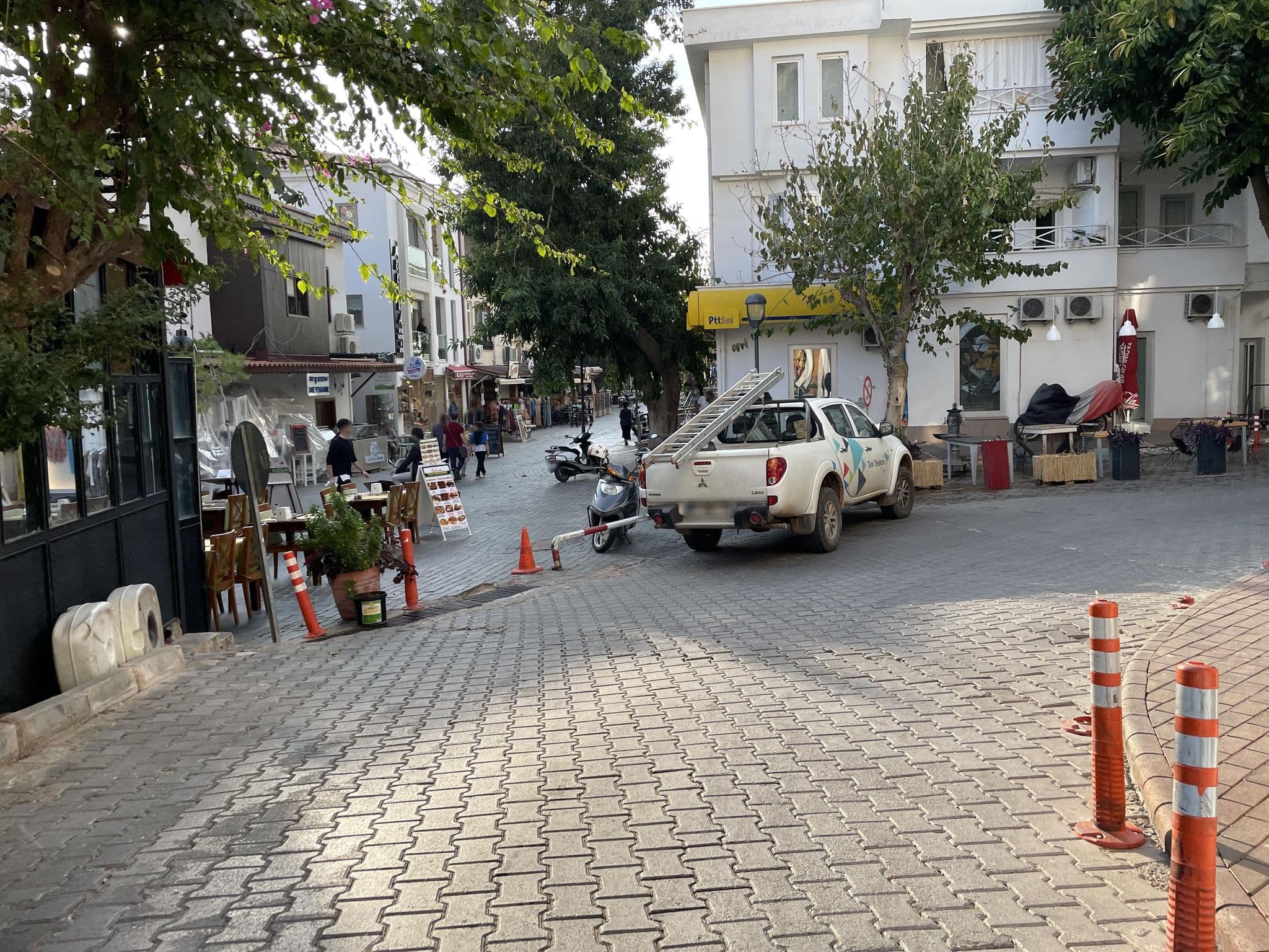 Street view near Pera Pansiyon, Kaş — © egorka (CC BY-SA · Mapillary)