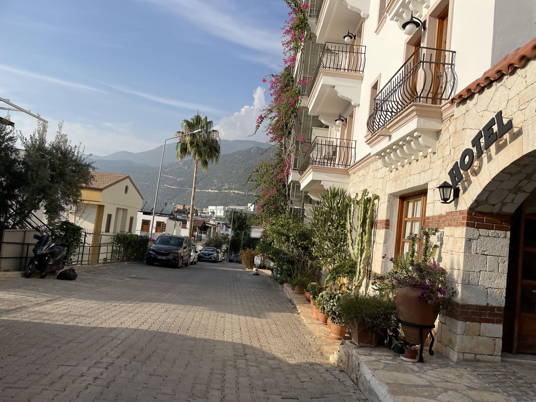 Street view near rhapspdy hotel kaş, Kaş — © egorka (CC BY-SA · Mapillary)