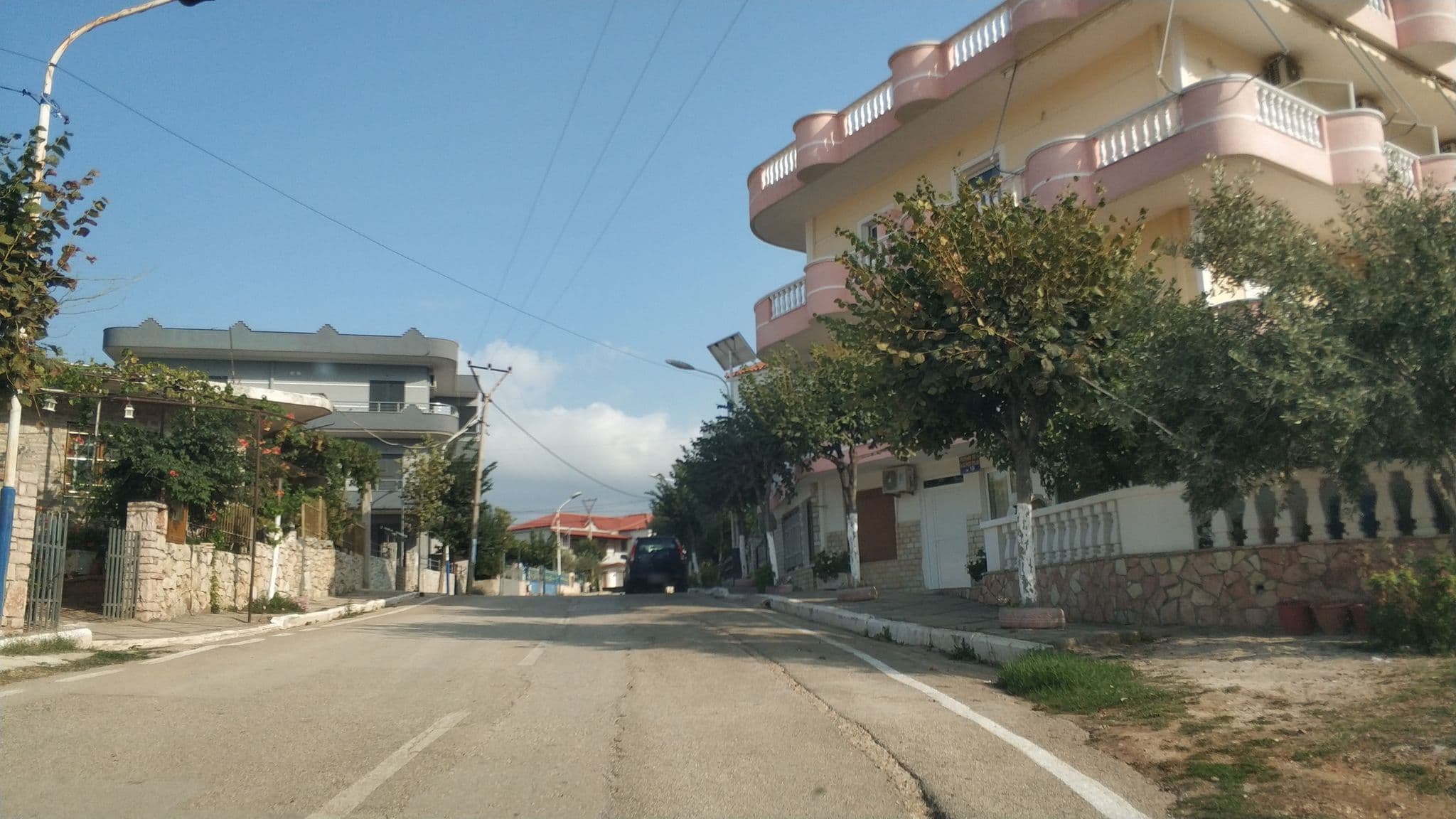 Street view near Villa Nertili, Ksamil — © freddouhelk (CC BY-SA · Mapillary)