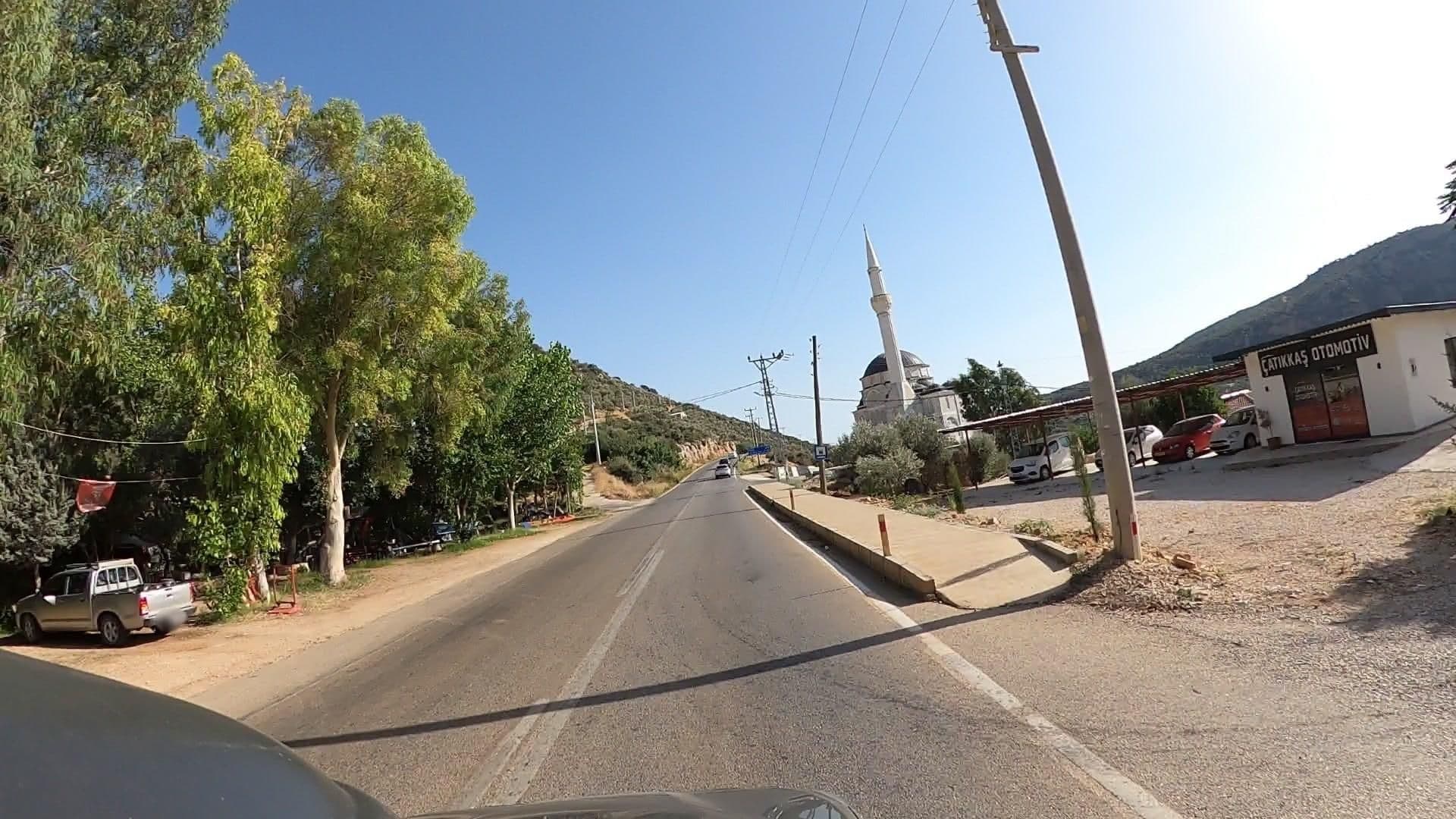 Street view near Yayla Bezirgan Ulugöl, Kalkan — © asturksever (CC BY-SA · Mapillary)