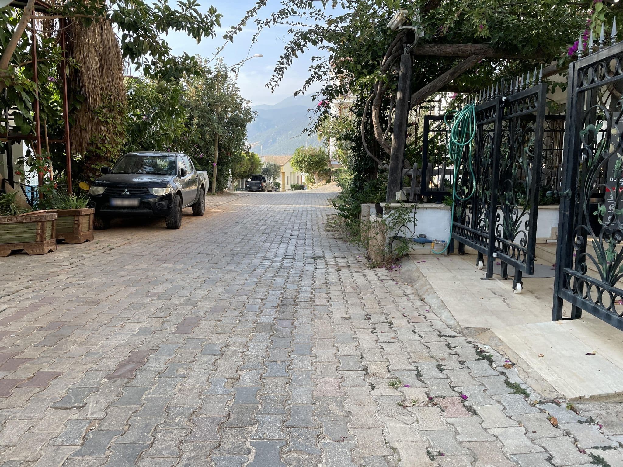 Street view near Narr Twinn, Kaş — © egorka (CC BY-SA · Mapillary)