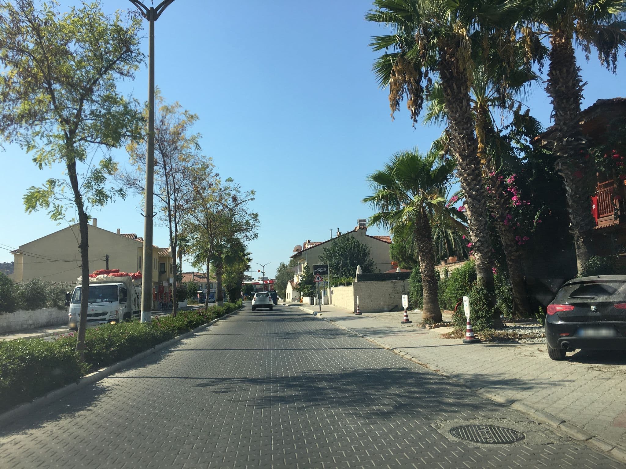 Street view near Hotel Konak Melsa Dalyan, Dalyan — © empty (CC BY-SA · Mapillary)