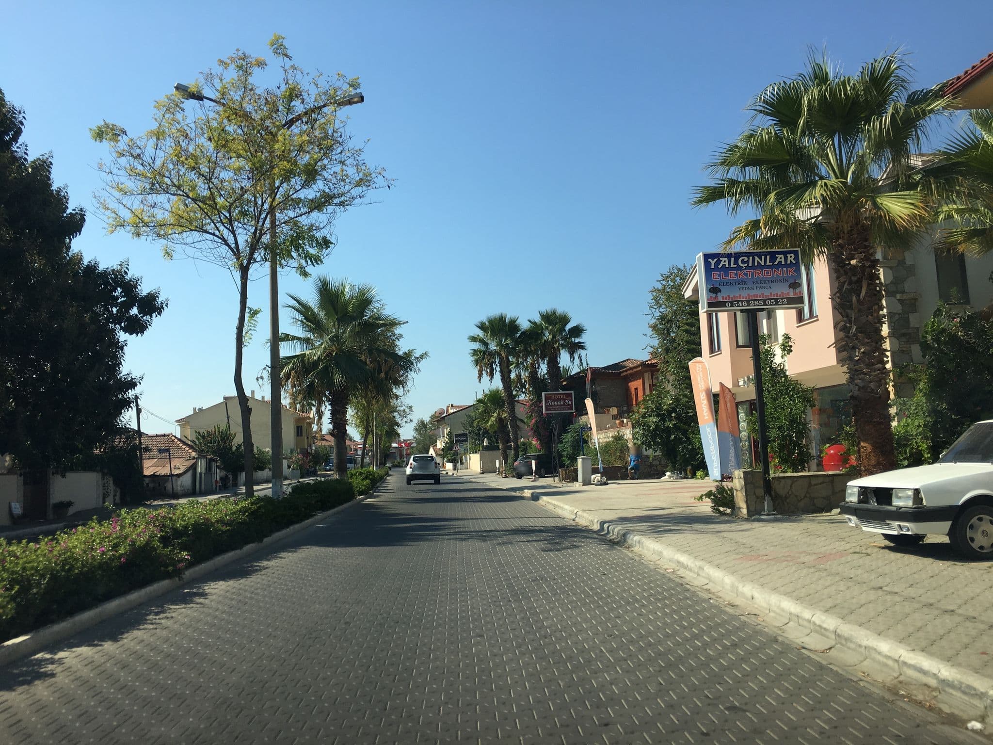 Street view near Ali Baba Apartments, Dalyan — © empty (CC BY-SA · Mapillary)