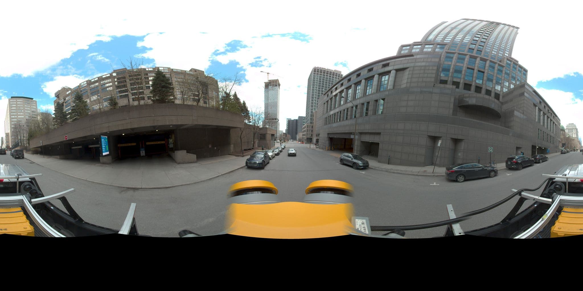 Street view near Hôtel Bonaventure, Ville-Marie — © VdM (CC BY-SA · Mapillary)