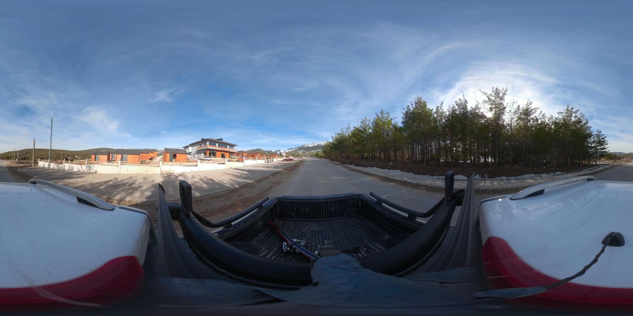 Street view near Log Nikfer, Nikfer — © aaozkan (CC BY-SA · Mapillary)