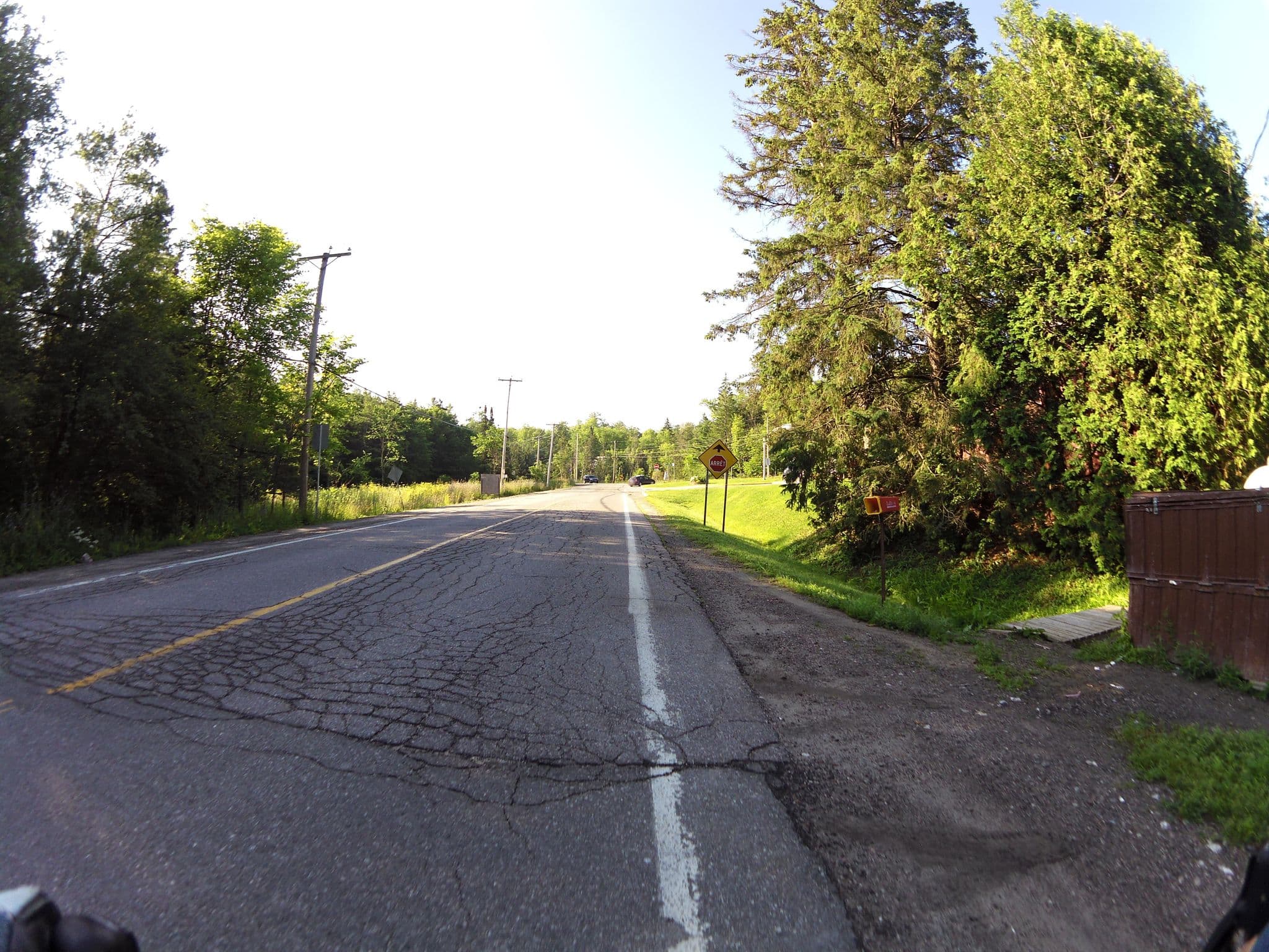 Street view near Motel Chelsea, Cantley — © mronewheeldrive (CC BY-SA · Mapillary)