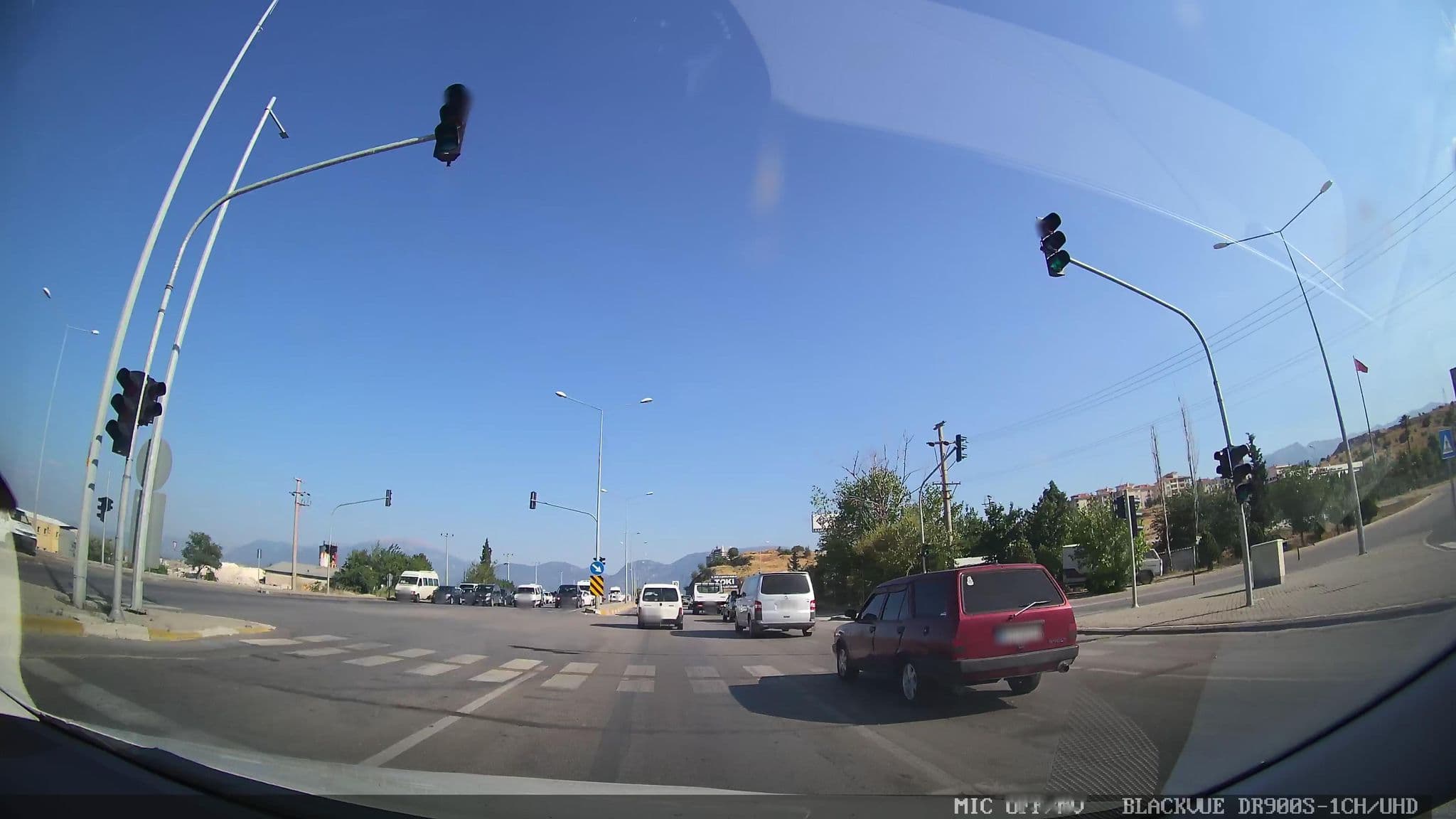 Street view near oda no 101, Merkezefendi — © lutfullah (CC BY-SA · Mapillary)