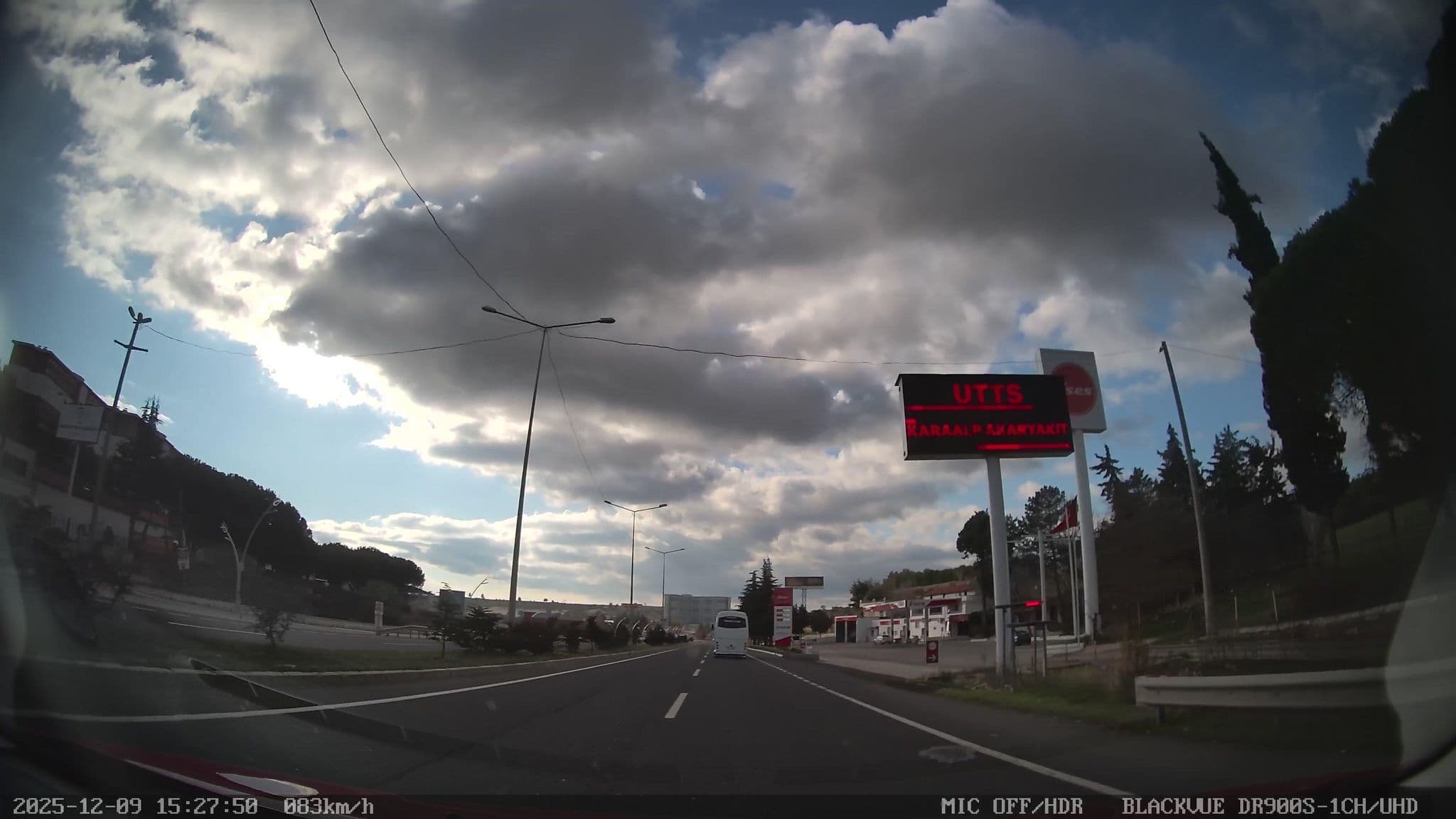 Street view near Yalim Garden Park Hotel İzmir Yolu, Uşak — © unen (CC BY-SA · Mapillary)