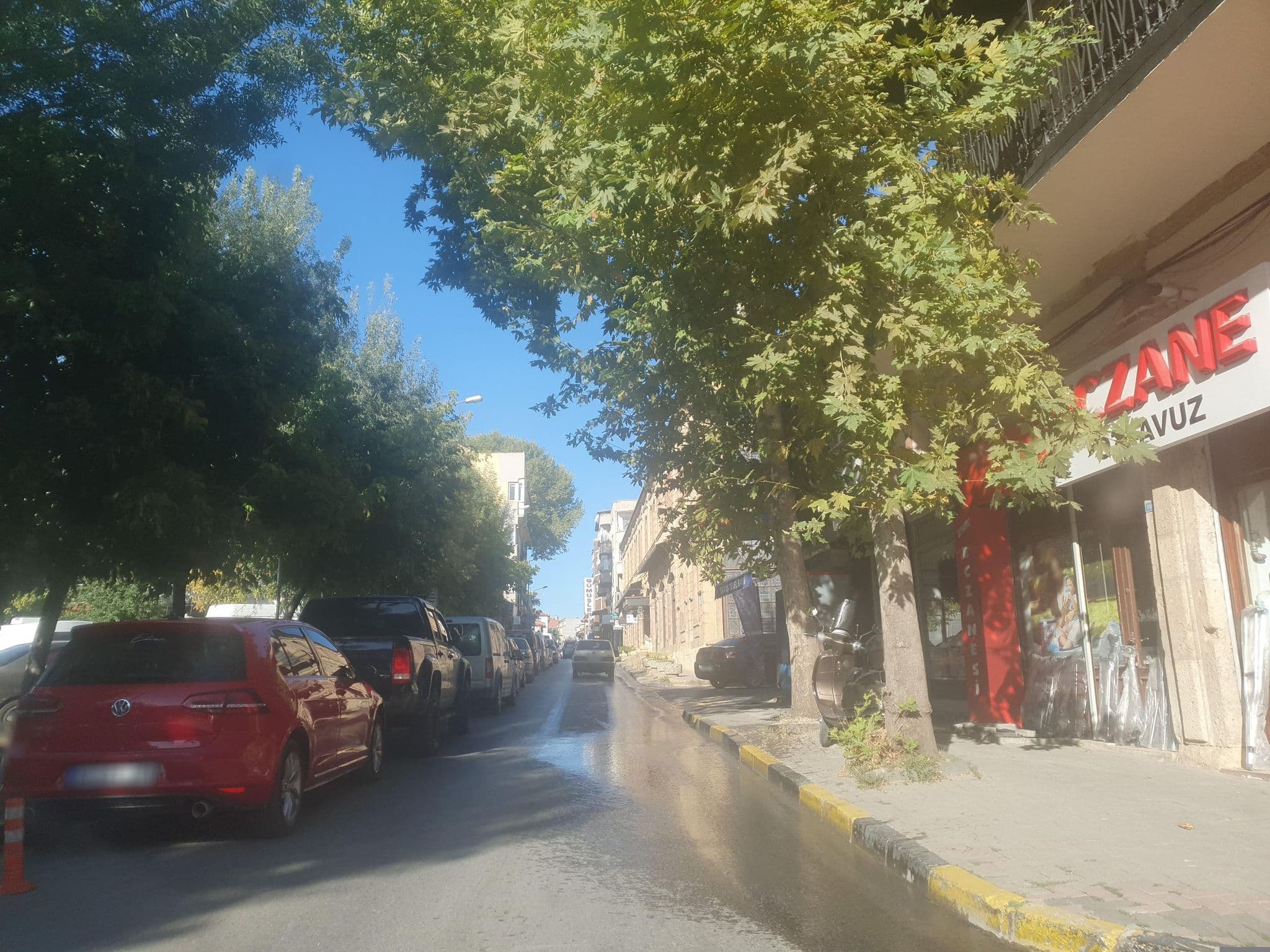 Street view near Uşak Paşa Restaurant Et_Balık, Uşak — © VoSToK (CC BY-SA · Mapillary)