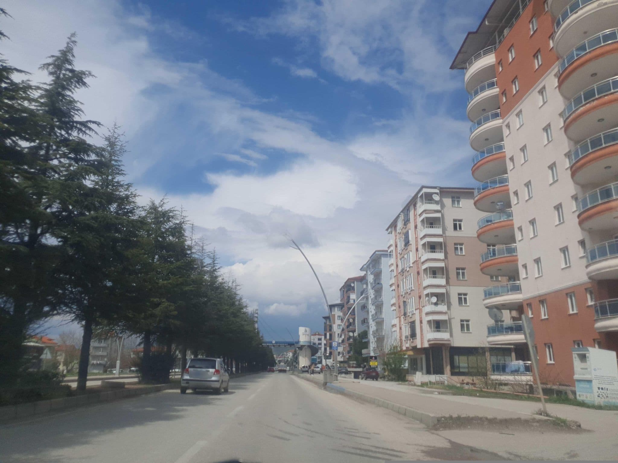 Street view near Anatolia apart Otel, Uşak — © VoSToK (CC BY-SA · Mapillary)