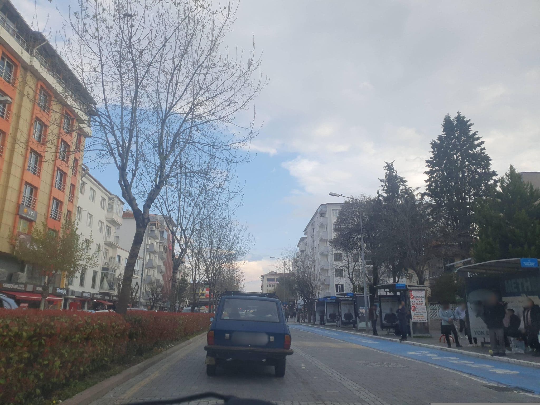 Street view near Grand Uzcan Oteli, Uşak — © VoSToK (CC BY-SA · Mapillary)