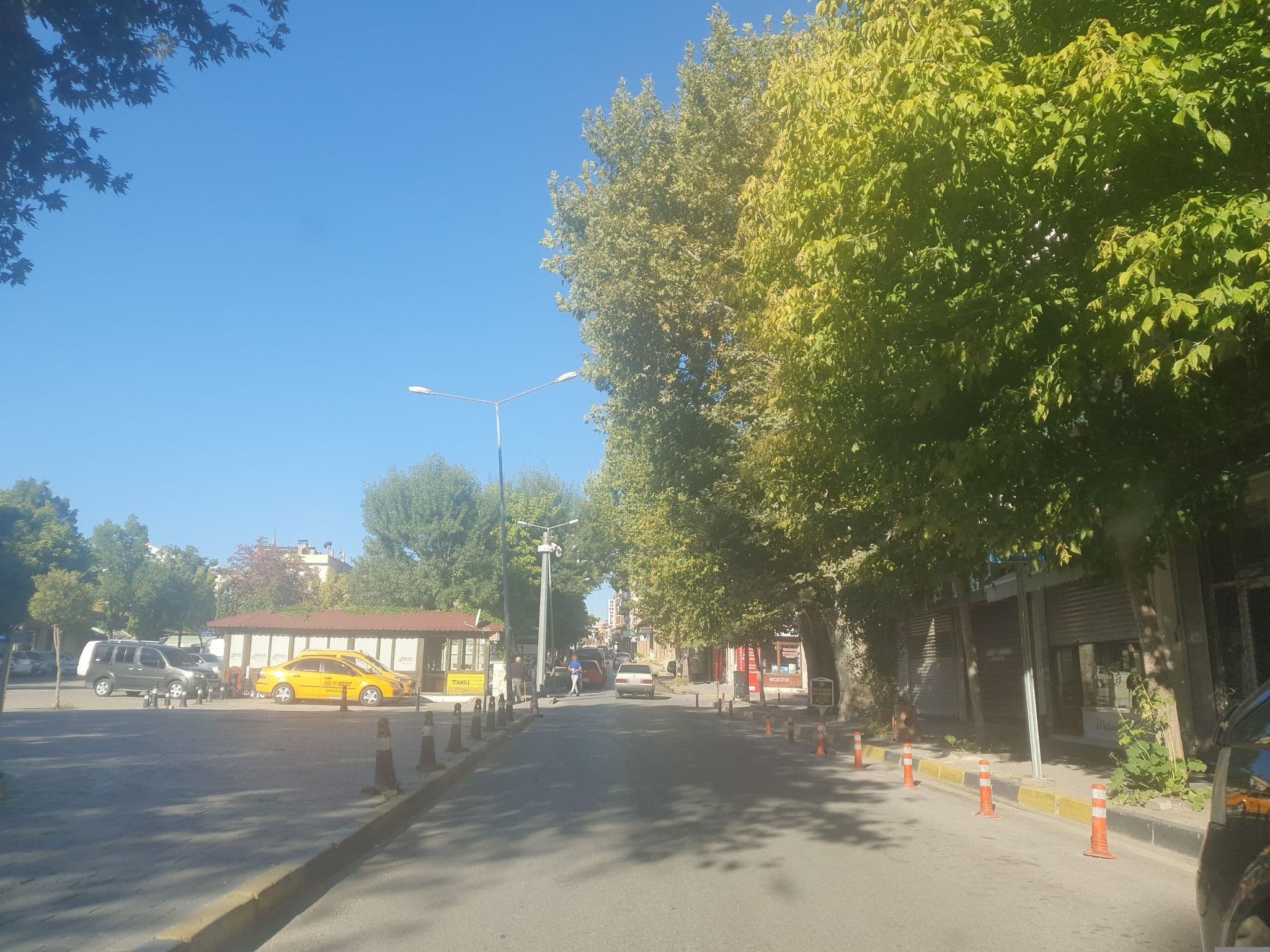 Street view near Nur Otel, Uşak — © VoSToK (CC BY-SA · Mapillary)