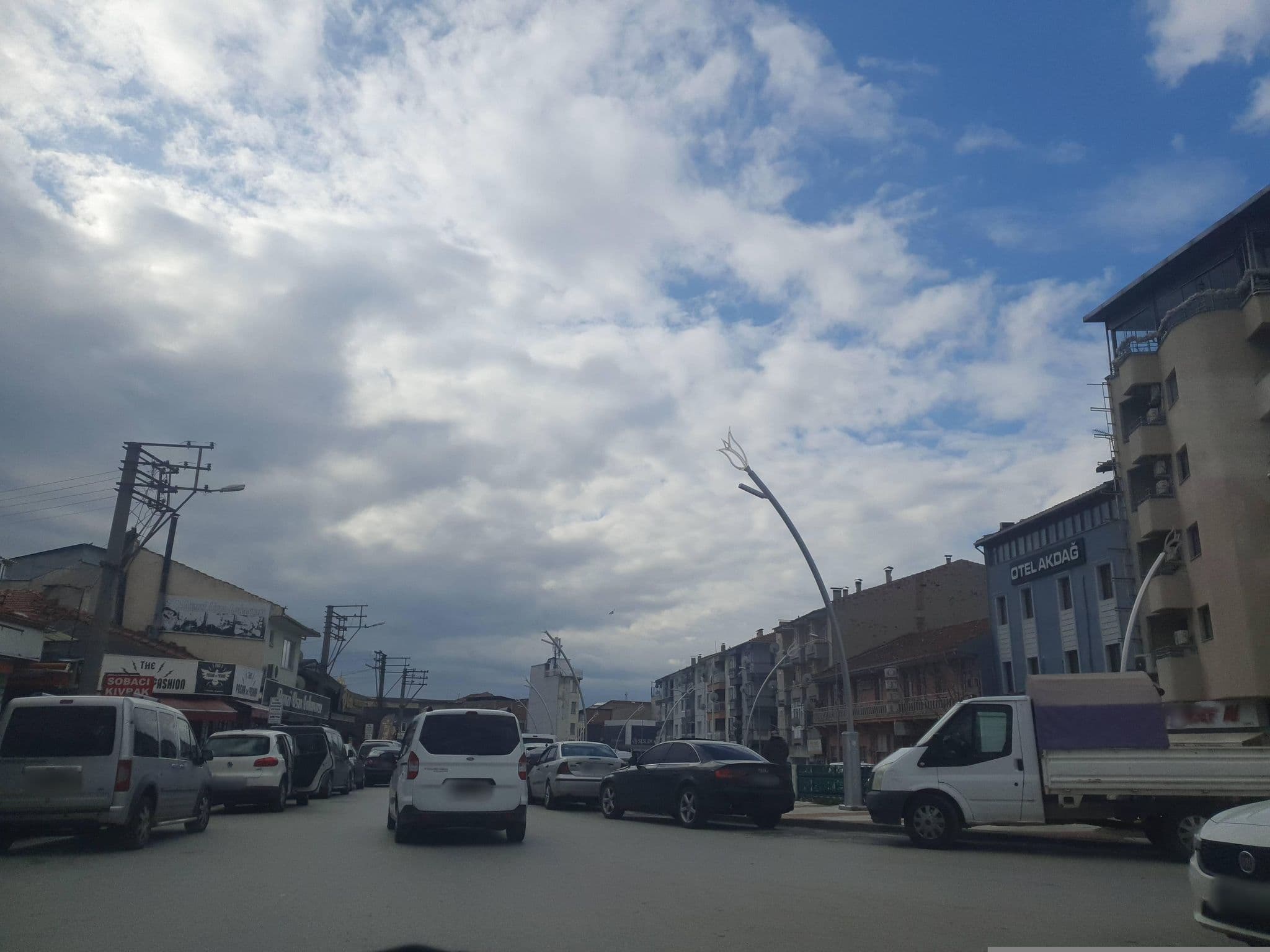 Street view near Otel Sahlan 2, Uşak — © VoSToK (CC BY-SA · Mapillary)