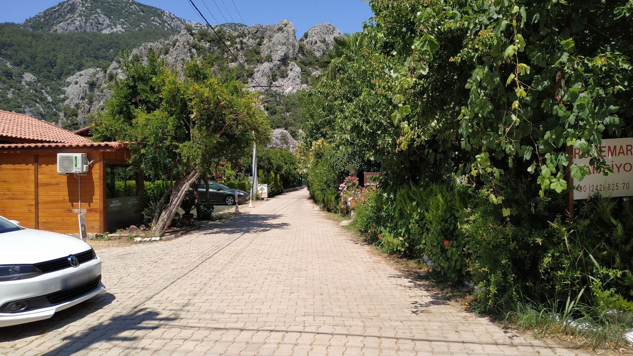 Street view near Çıralı Olympos Otel, Ulupınar — © limping (CC BY-SA · Mapillary)