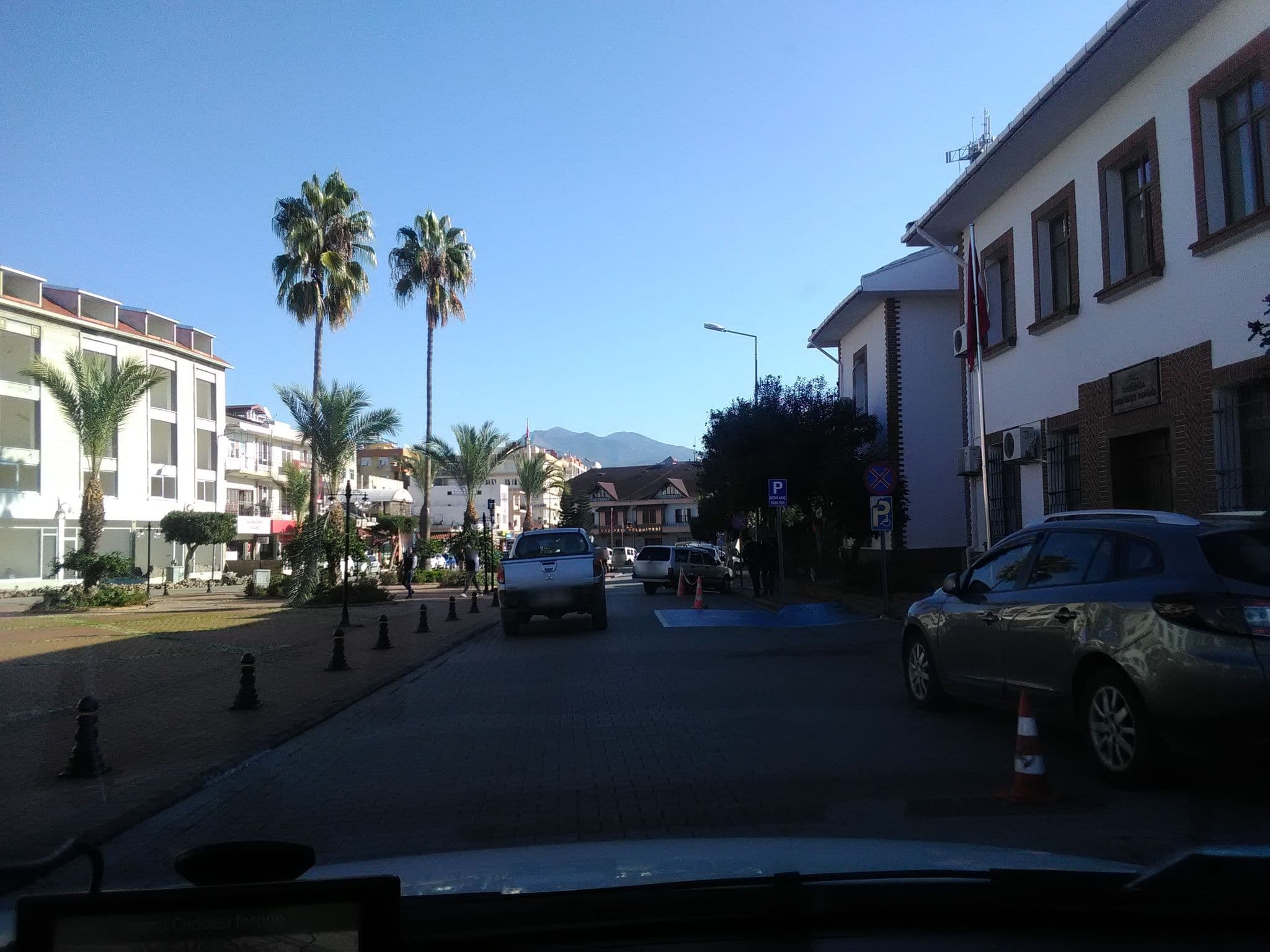 Street view near Trajanapolis, Gazipaşa — © andershl (CC BY-SA · Mapillary)