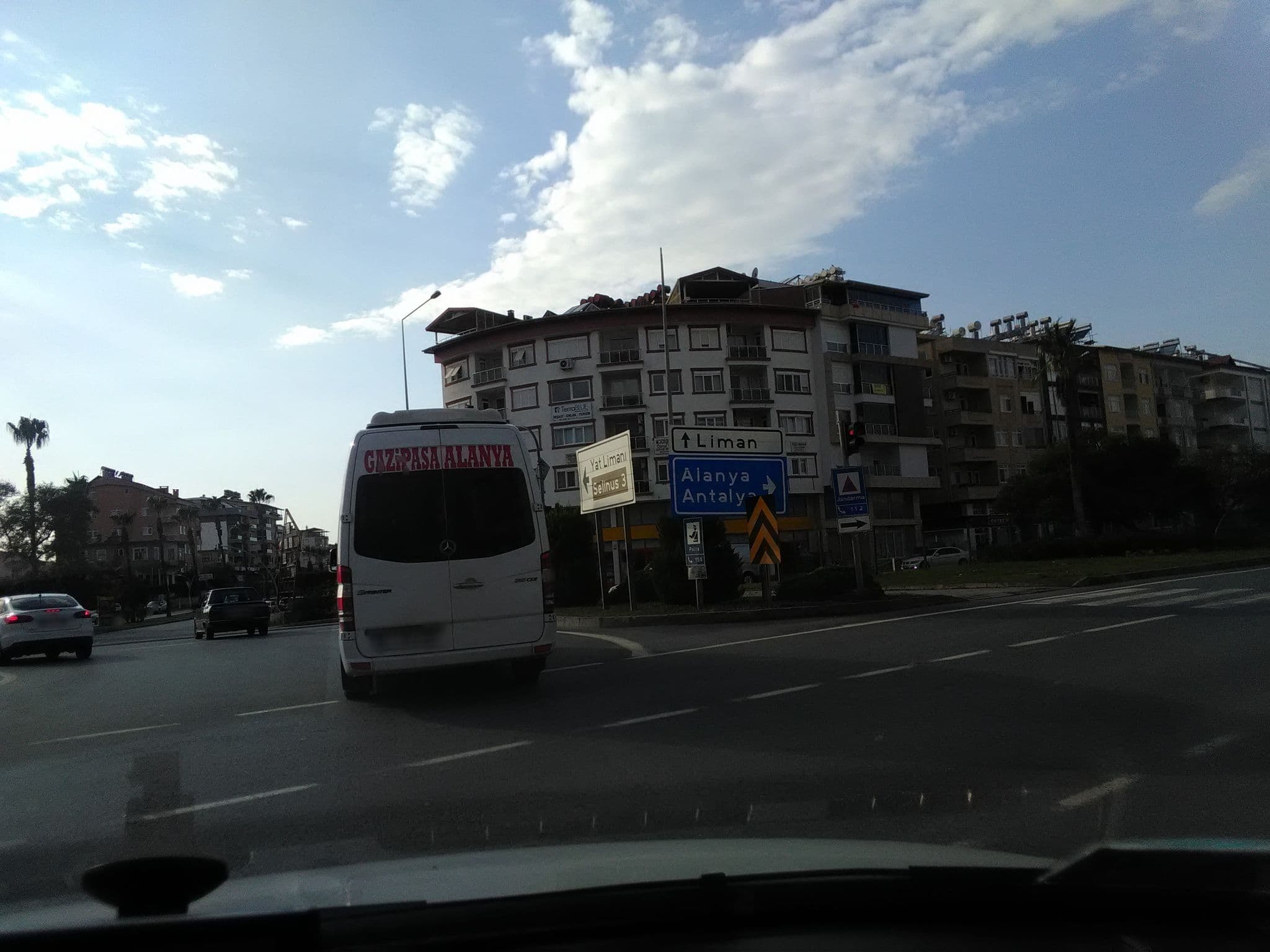 Street view near Özyiğit Otel, Gazipaşa — © andershl (CC BY-SA · Mapillary)