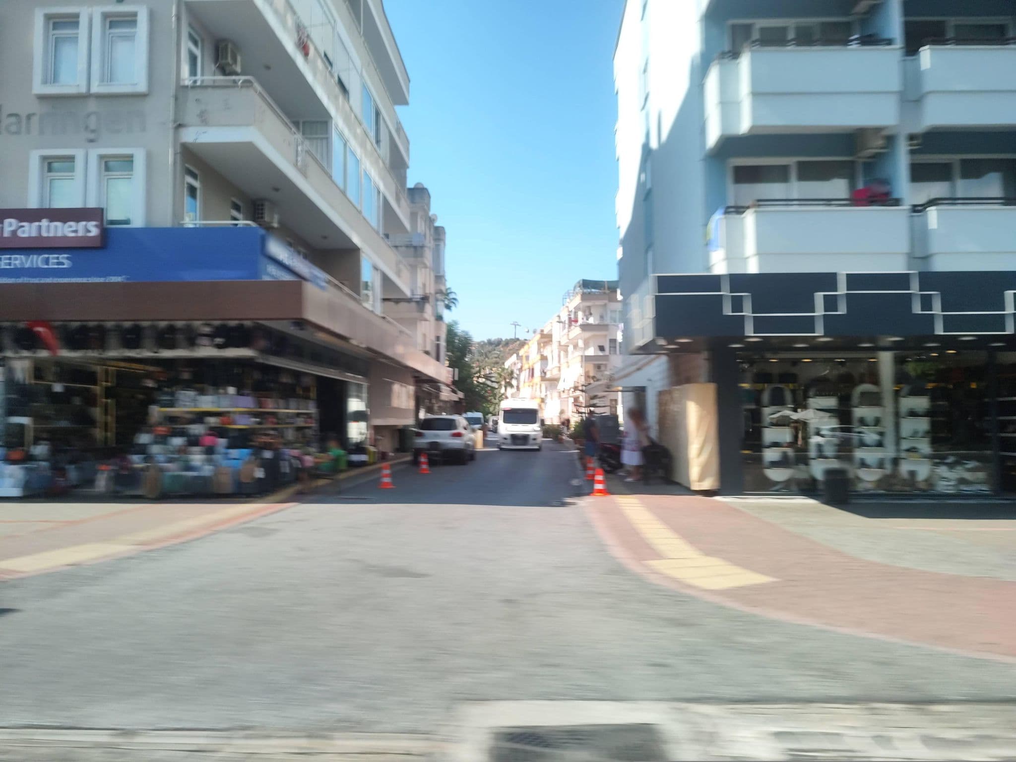 Street view near Vasa Otel, Alanya — © ldenisn (CC BY-SA · Mapillary)