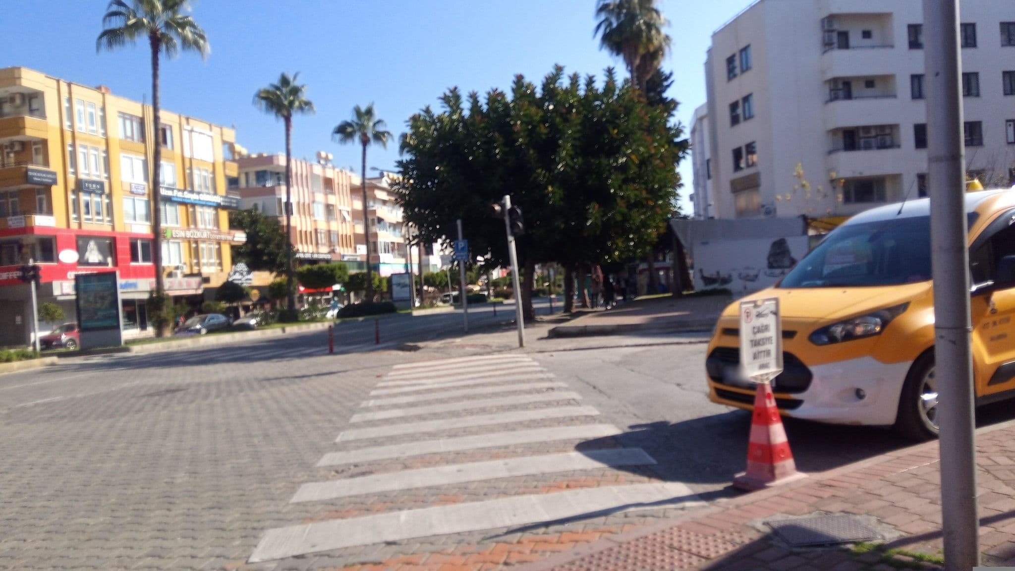 Street view near Senza, Alanya — © shoorick (CC BY-SA · Mapillary)