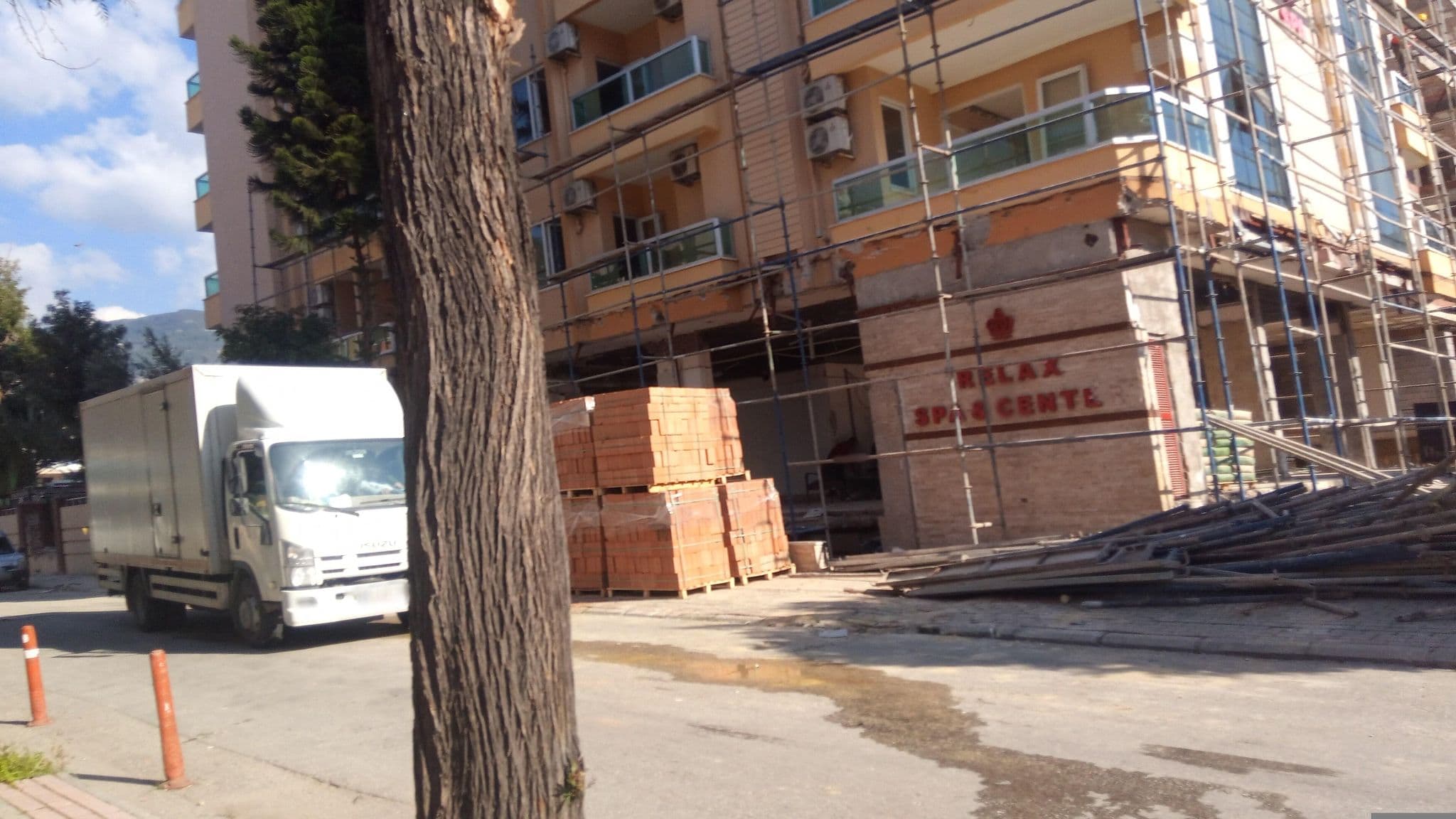 Street view near Cleopatra Taç Hotel & Apart, Hacımehmetli — © shoorick (CC BY-SA · Mapillary)