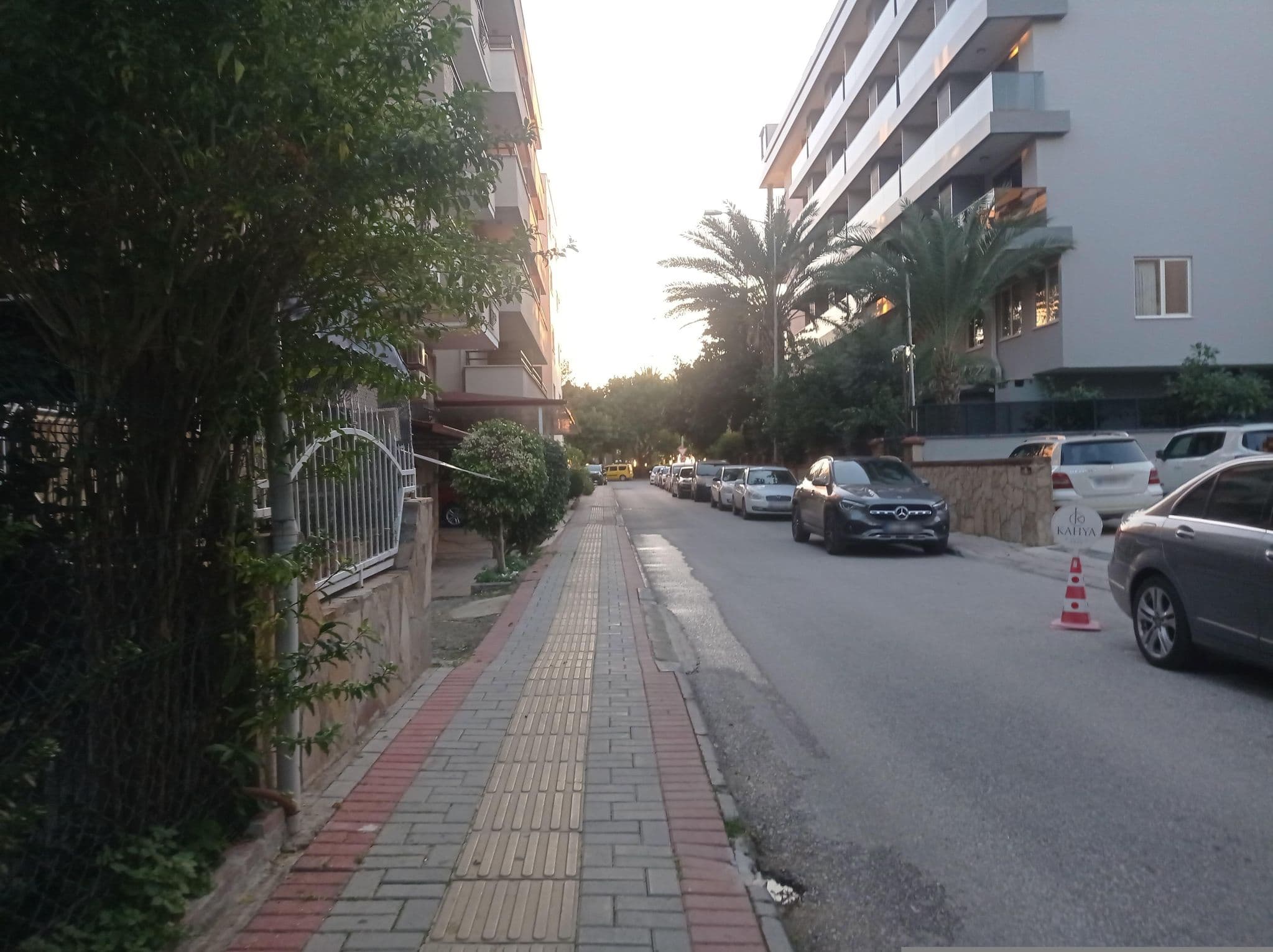 Street view near Kleopatra Cihan Otel, Alanya — © shoorick (CC BY-SA · Mapillary)
