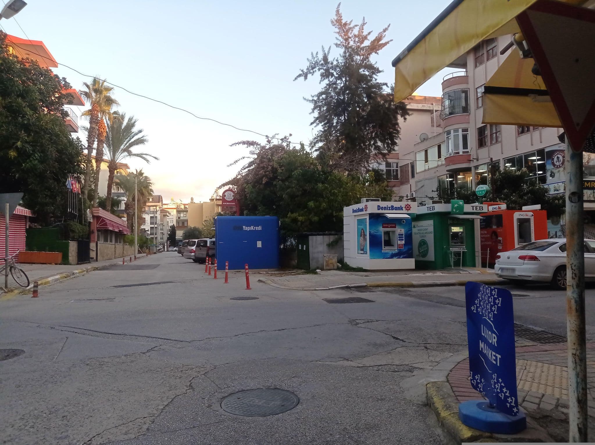 Street view near Concordo Deluxe, Alanya — © shoorick (CC BY-SA · Mapillary)