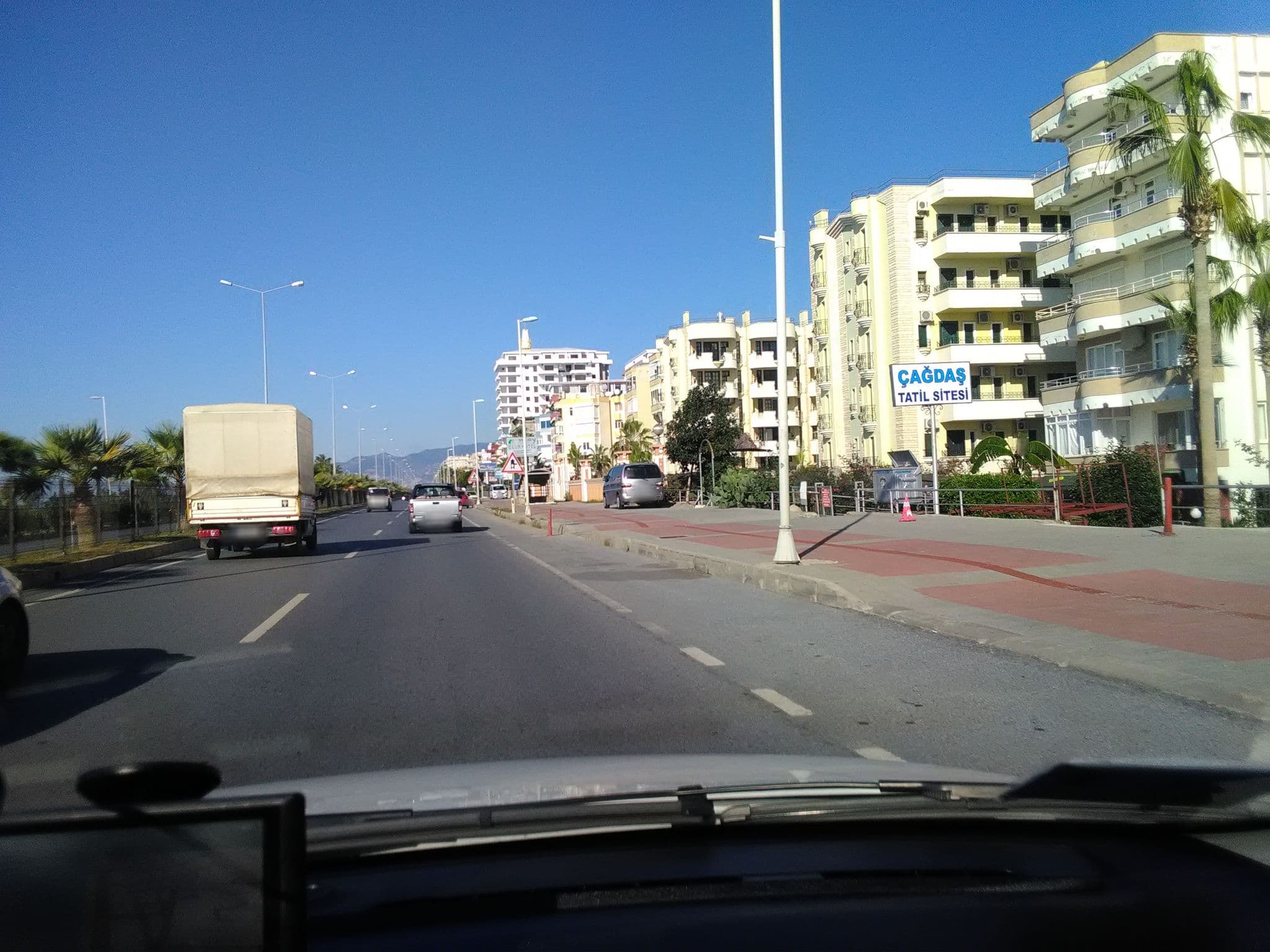 Street view near İso-Asi Hotel, Kargıcak — © andershl (CC BY-SA · Mapillary)