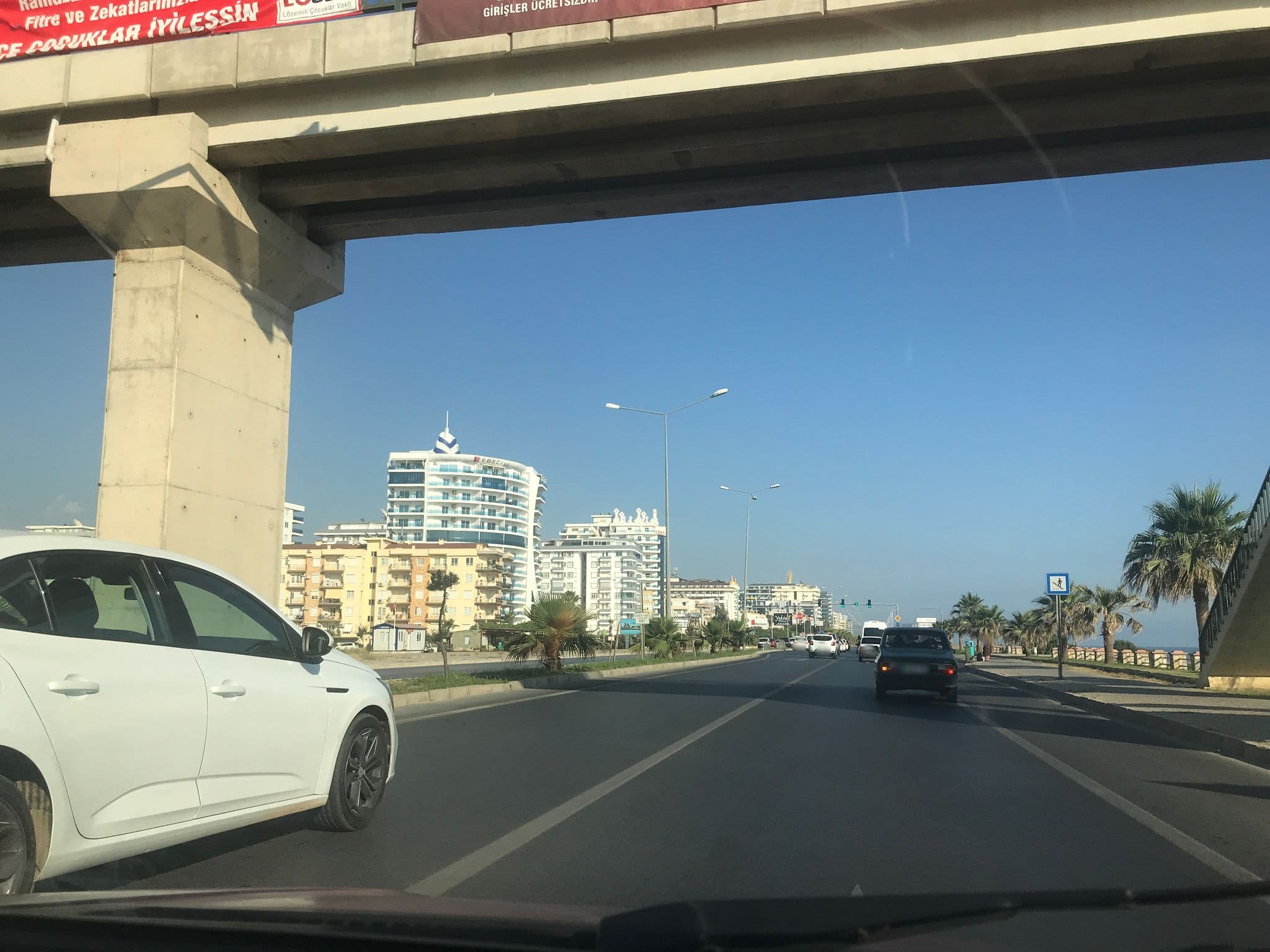 Street view near Asia Hotel, Mahmutlar — © alpzsarac (CC BY-SA · Mapillary)