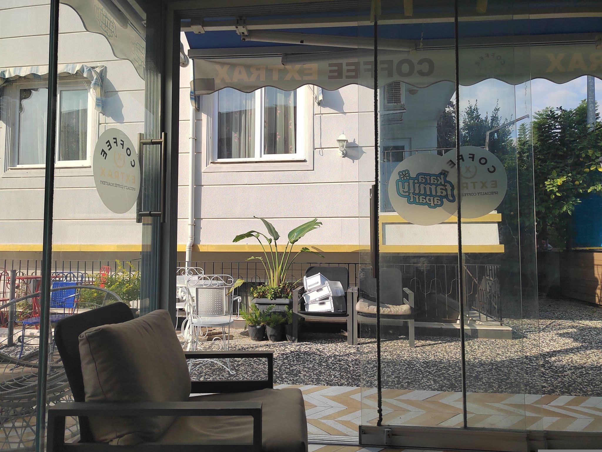 Street view near Smyrna otel, Kemer — © pavelmelnikov (CC BY-SA · Mapillary)