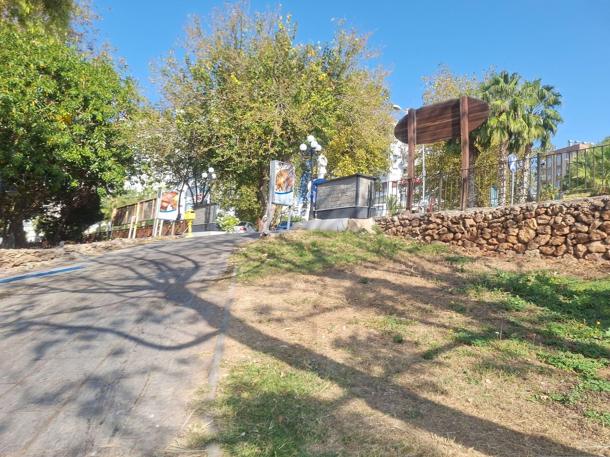 Street view near Hotel Villa Orhon, Muratpaşa — © Guria (CC BY-SA · Mapillary)