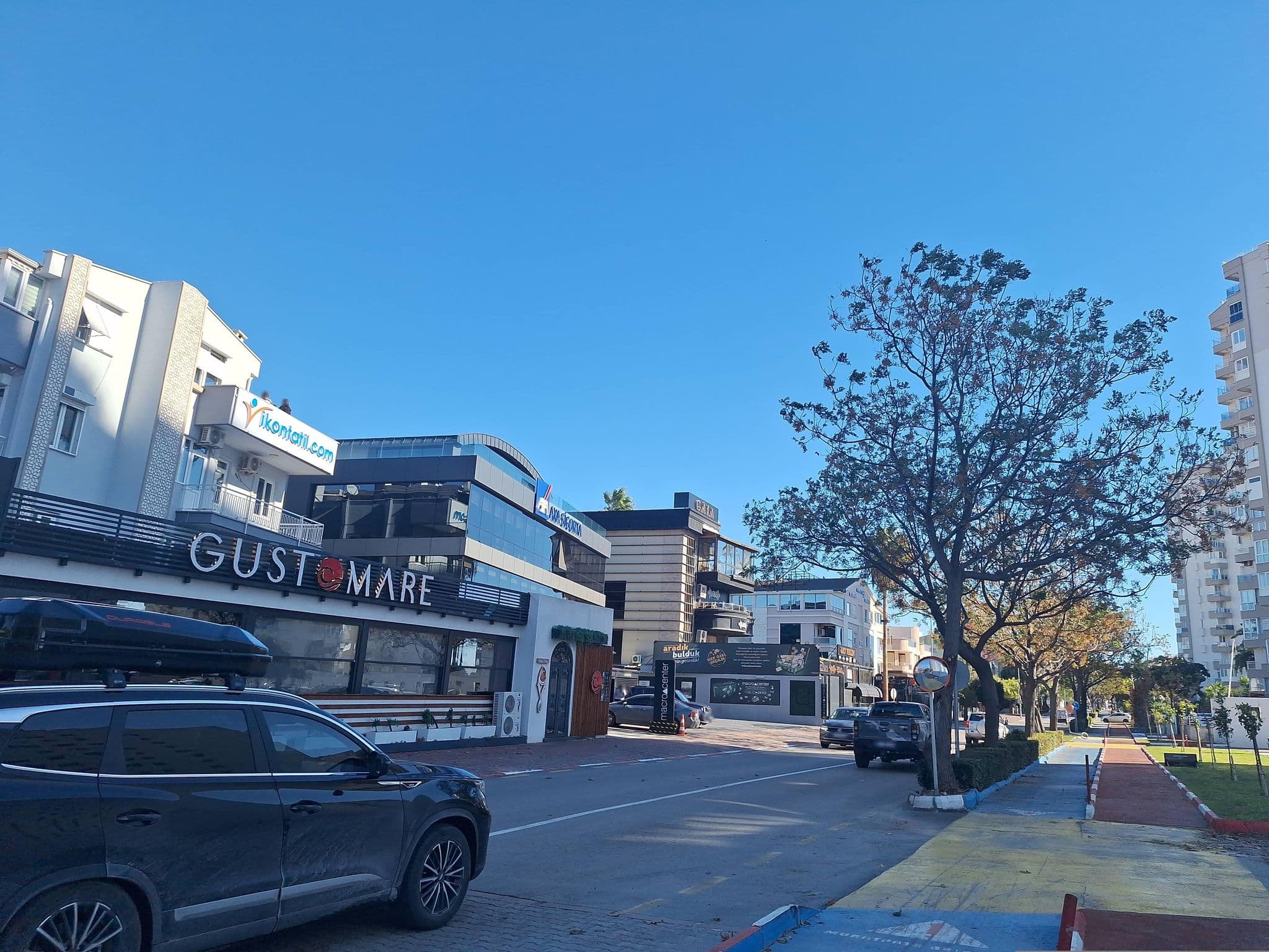 Street view near Rasya Hotel, Muratpaşa — © Guria (CC BY-SA · Mapillary)