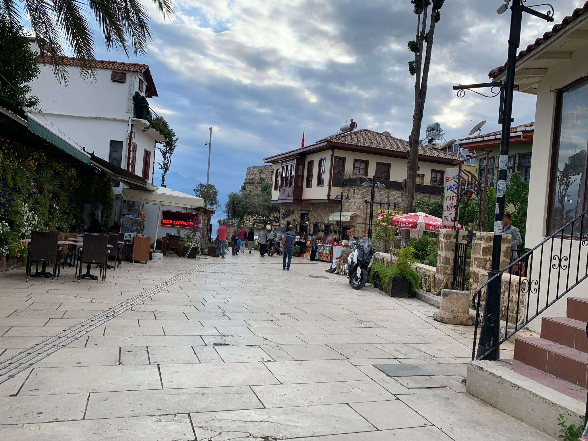 Street view near Hıdırlık Pansiyon, Antalya — © empty (CC BY-SA · Mapillary)