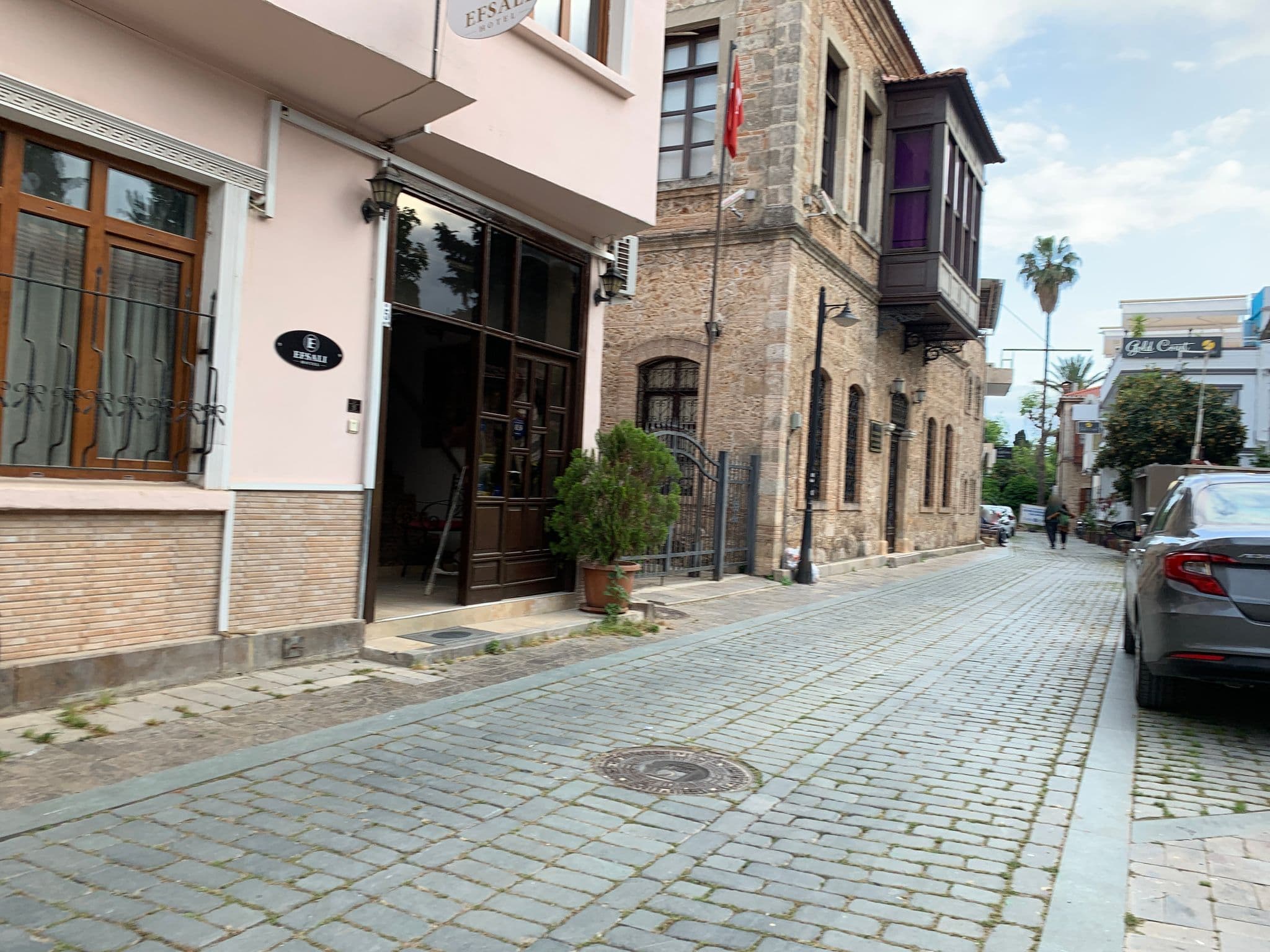 Street view near Erciyes ( Bircan ) pansiyon, Antalya — © empty (CC BY-SA · Mapillary)