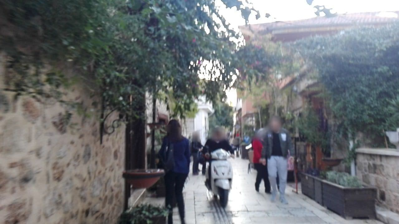 Street view near Sealife Lounge Hotel Antalya, Antalya — © nesim (CC BY-SA · Mapillary)