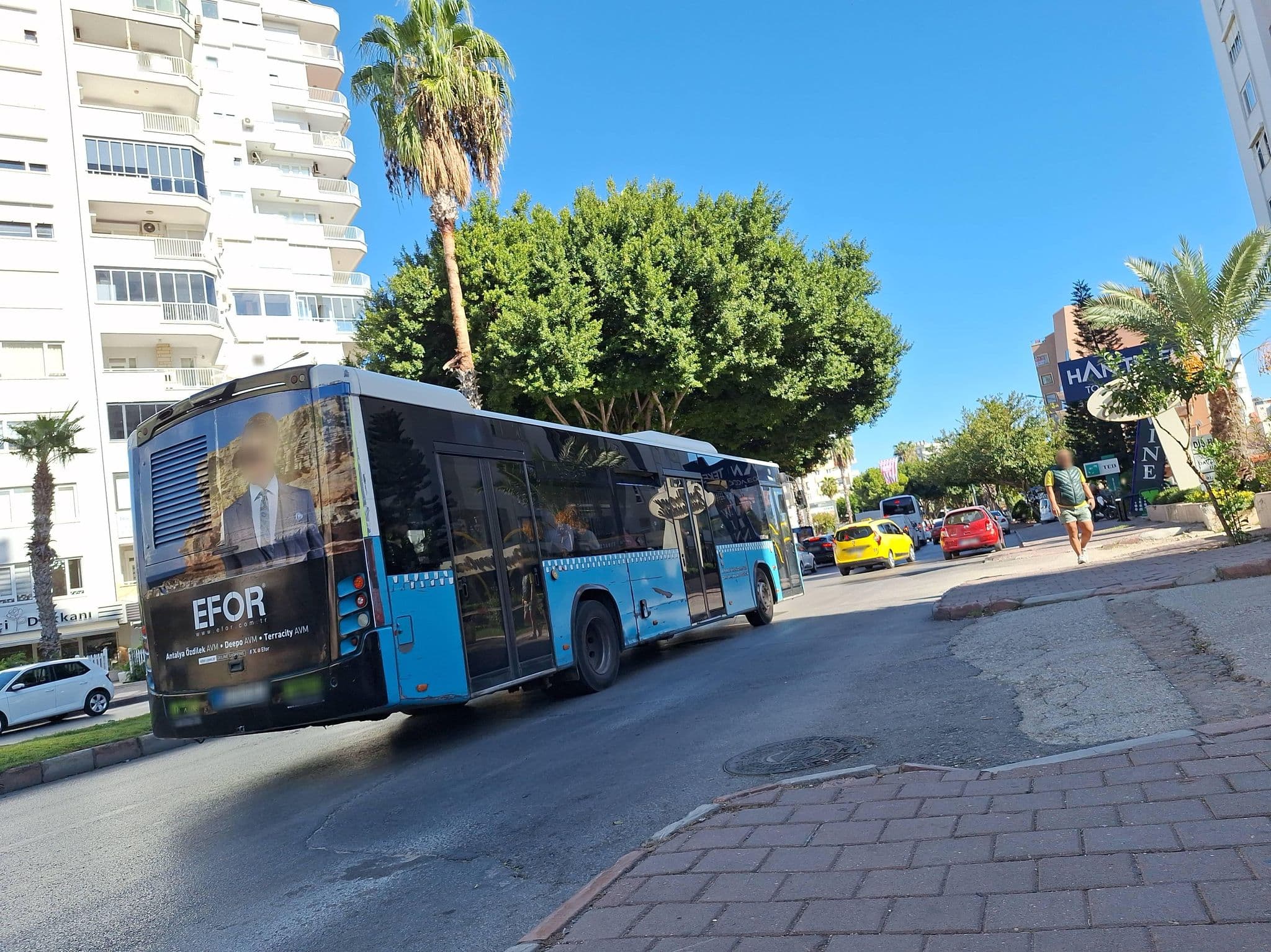 Street view near Le chatbau de prestige spa & thalasso delux hotel kemer, Muratpaşa — © Guria (CC BY-SA · Mapillary)