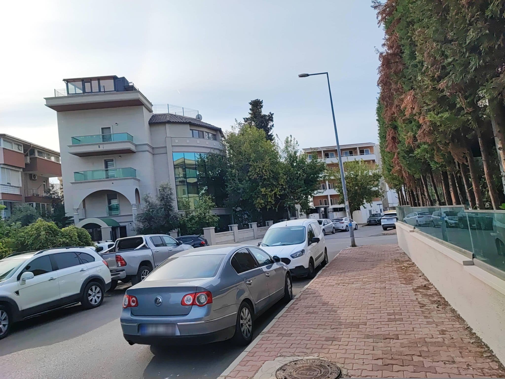 Street view near City, Muratpaşa — © Guria (CC BY-SA · Mapillary)