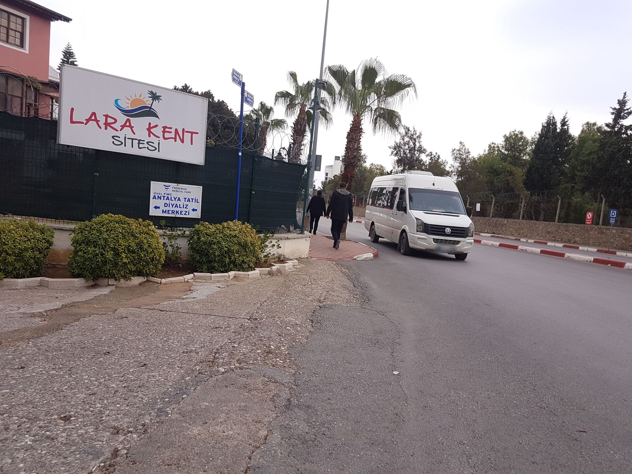 Street view near imperyal beach Hotel, Muratpaşa — © medix (CC BY-SA · Mapillary)