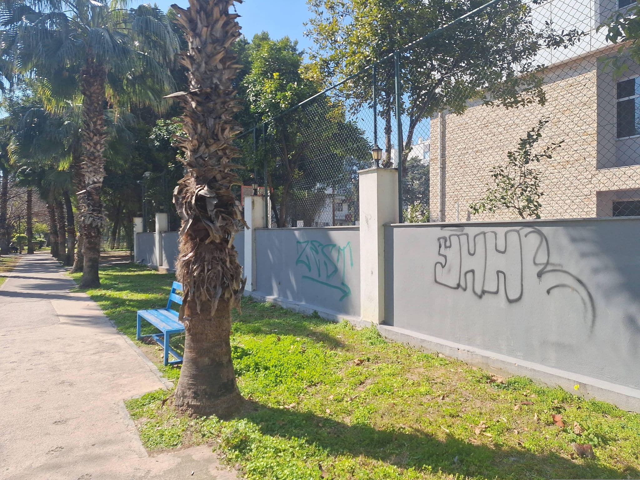Street view near Royal Holiday Palace, Muratpaşa — © Guria (CC BY-SA · Mapillary)