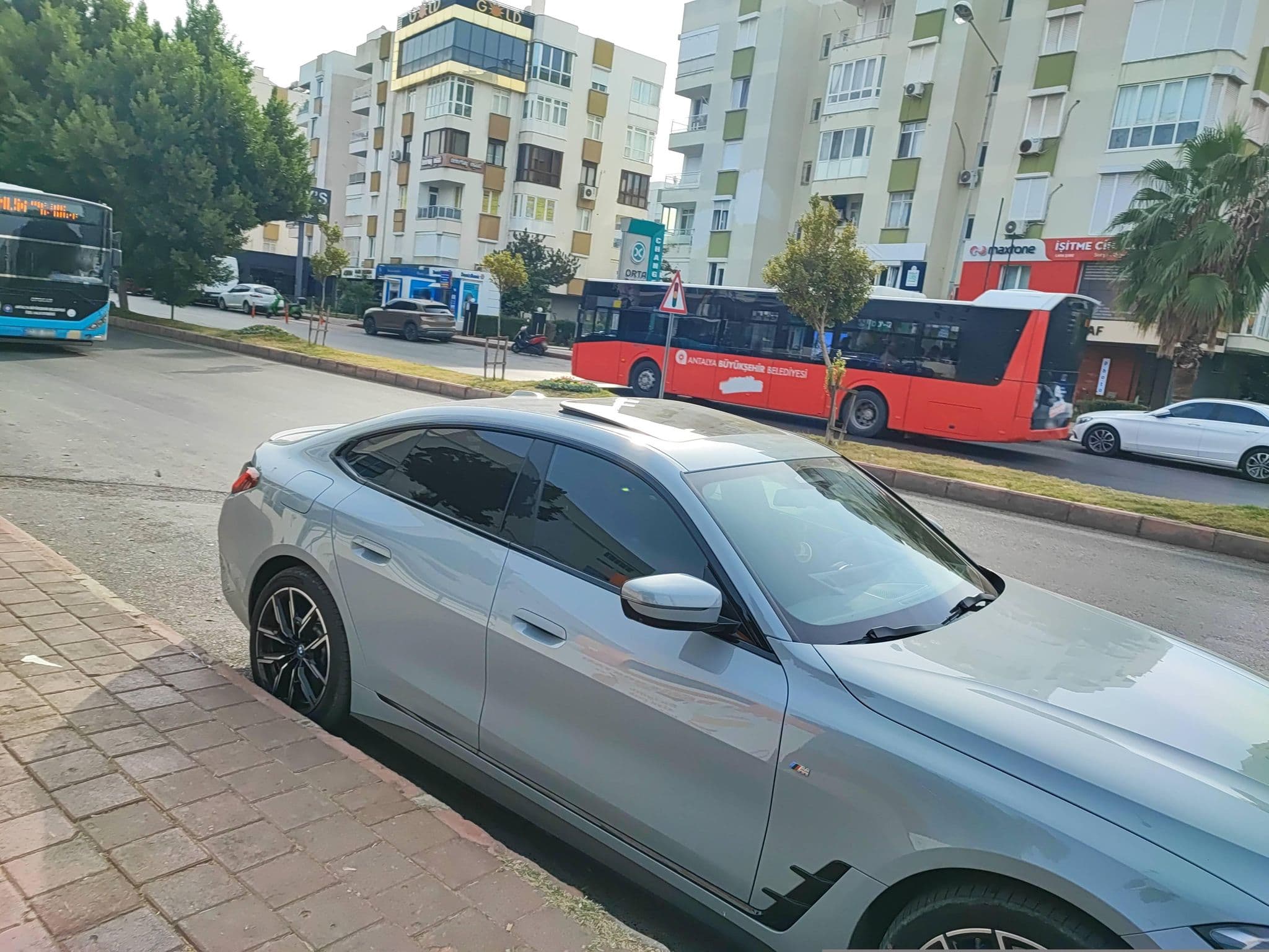 Street view near ASLARA ORG., Muratpaşa — © Guria (CC BY-SA · Mapillary)