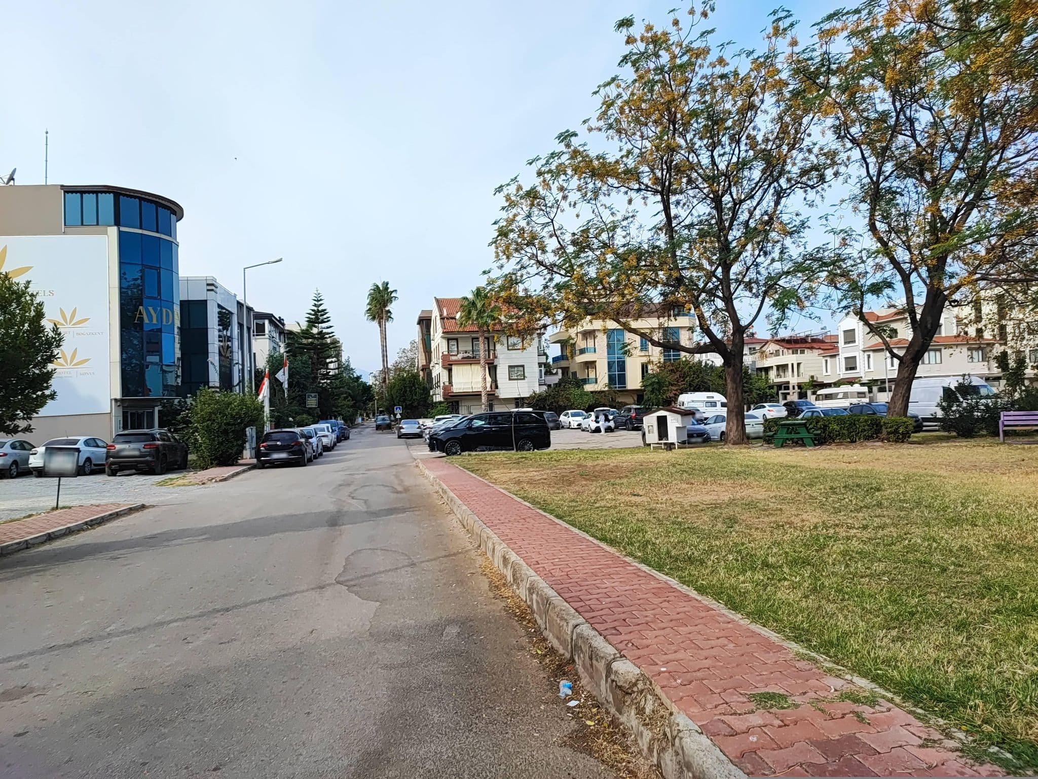 Street view near Ni Hotel Lara, Muratpaşa — © Guria (CC BY-SA · Mapillary)