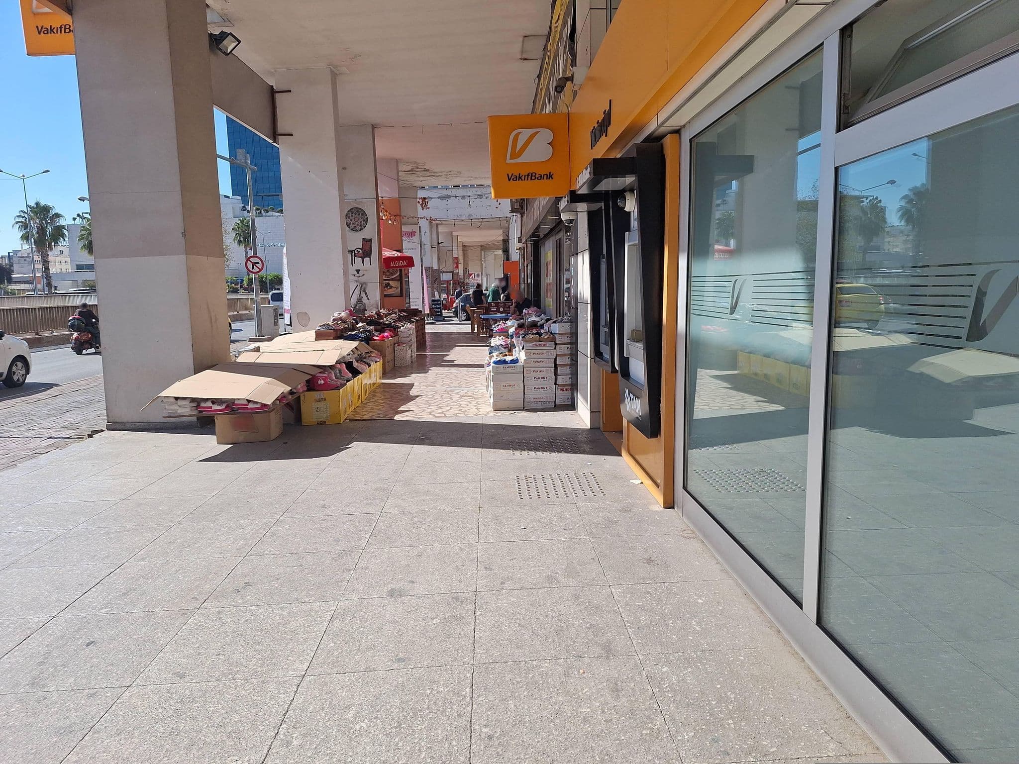 Street view near Sueno Beach Otel, Antalya — © Guria (CC BY-SA · Mapillary)