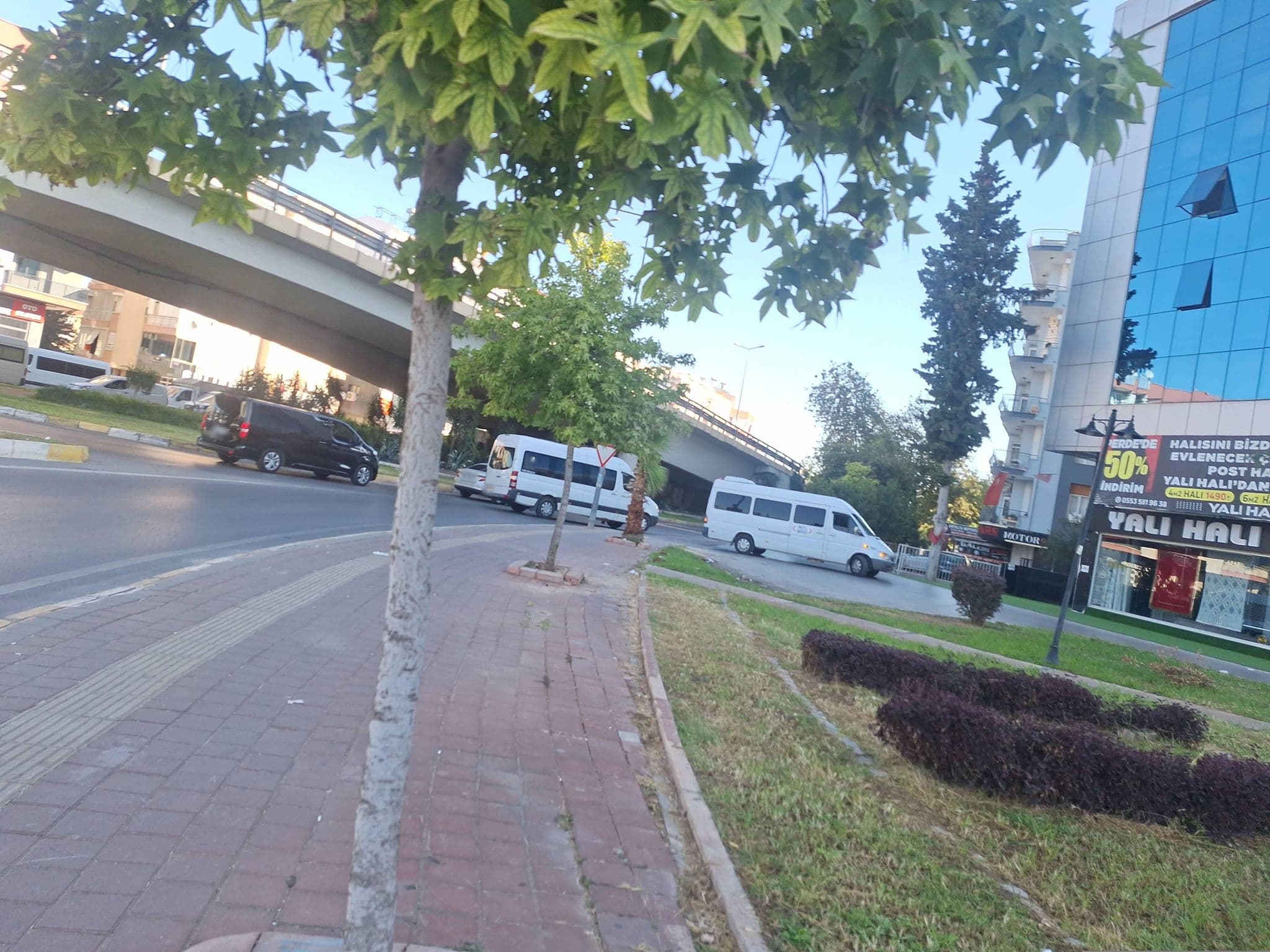Street view near Kundu, Antalya — © Guria (CC BY-SA · Mapillary)