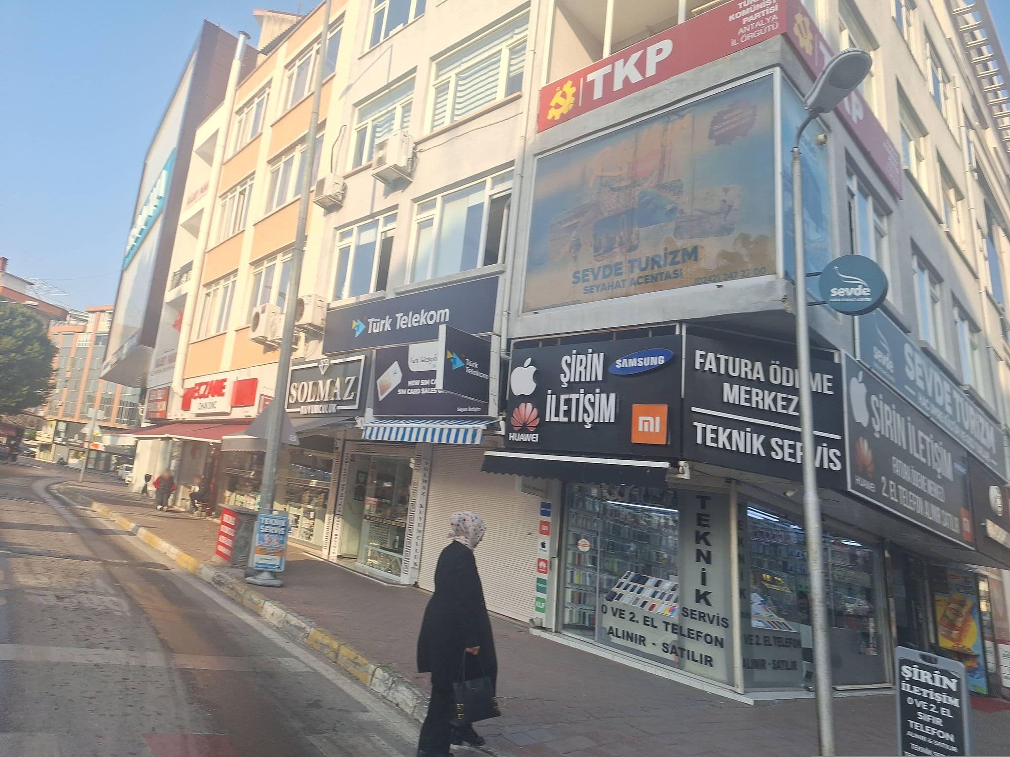 Street view near Balbey Otel Pansiyon, Antalya — © Guria (CC BY-SA · Mapillary)