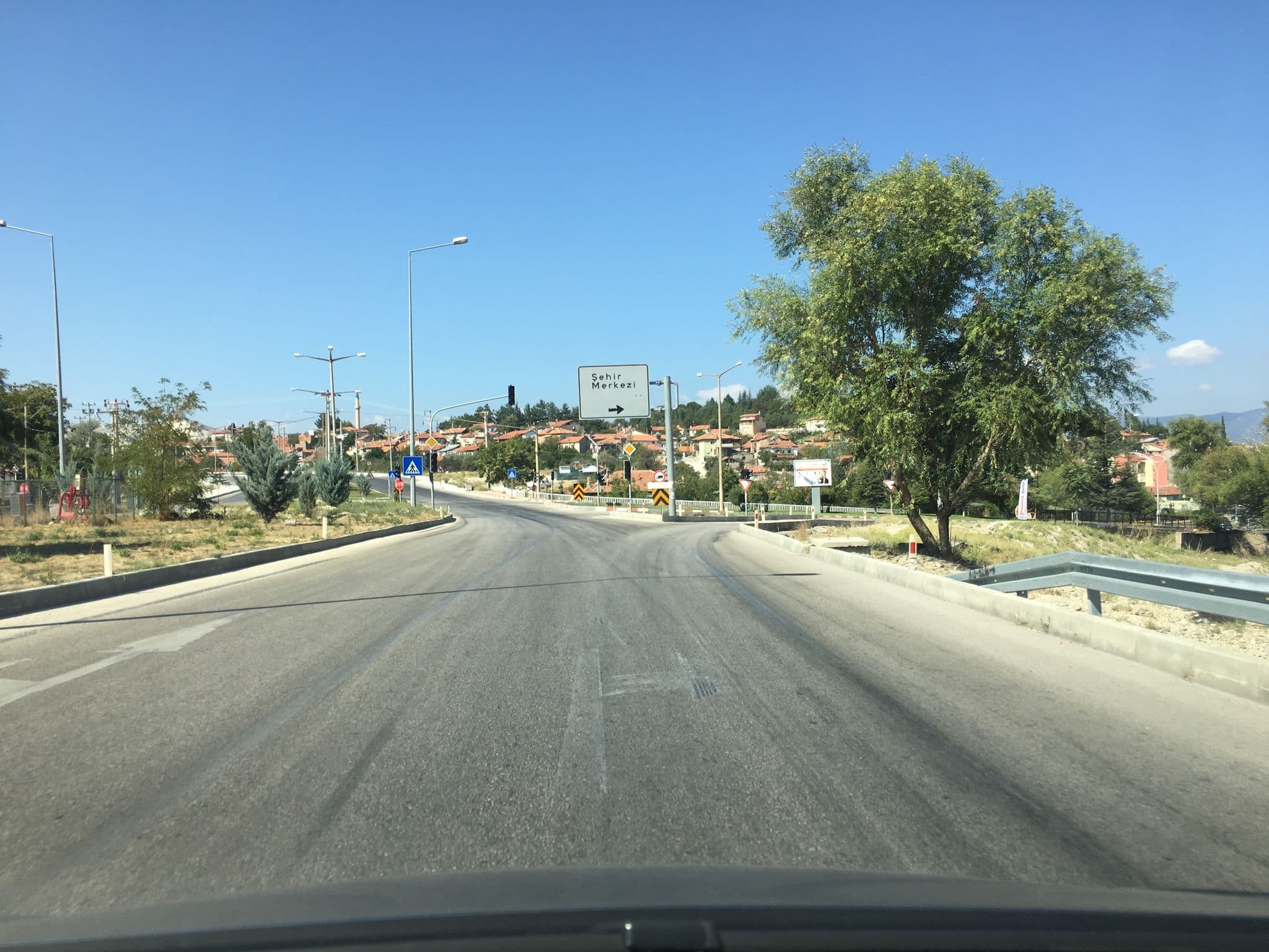 Street view near Burdur Spor Lisesi Pansiyonu No:105, Burdur — © empty (CC BY-SA · Mapillary)
