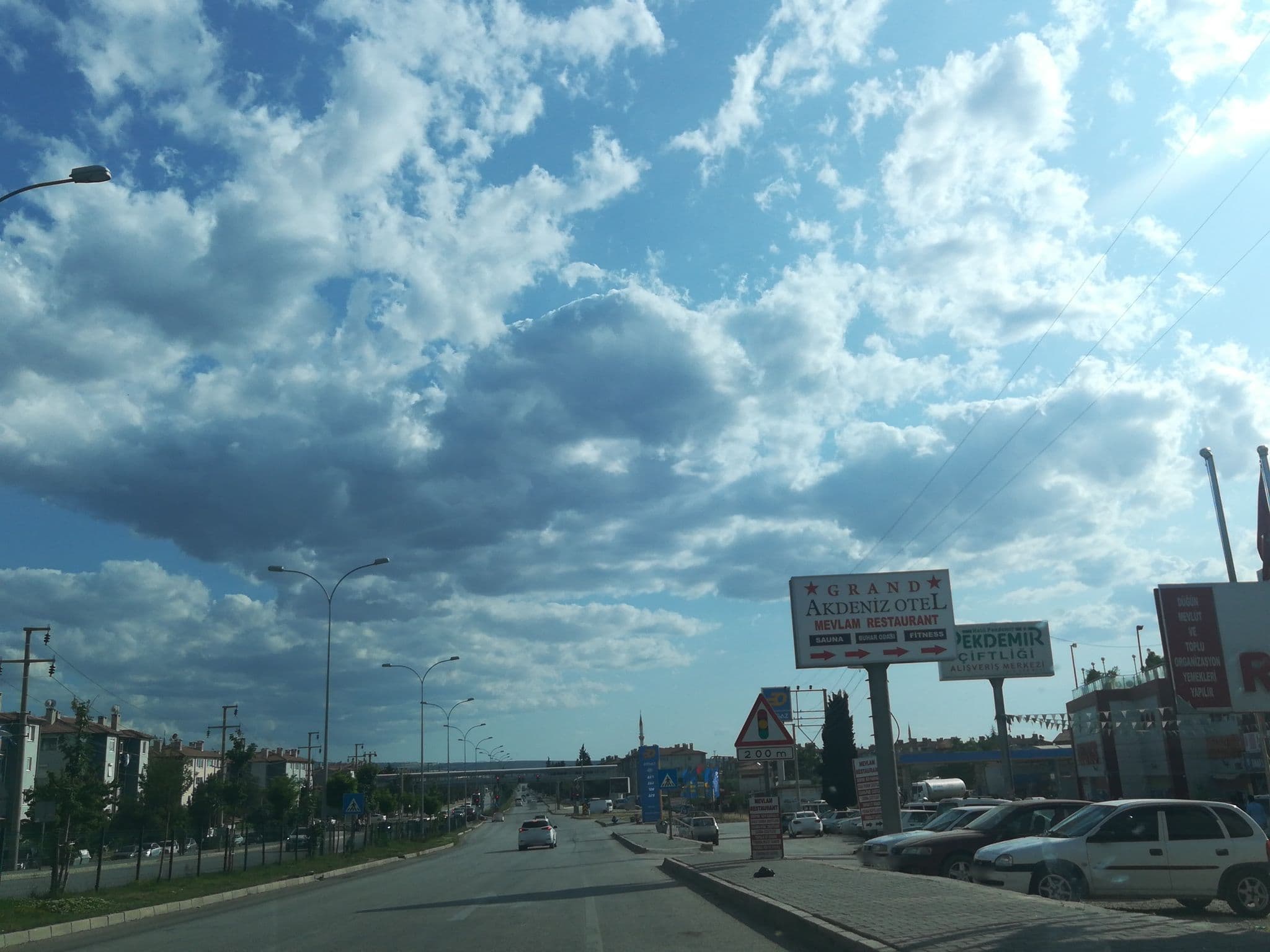 Street view near Grand Akdeniz Otel, Dinar — © fbkoksal (CC BY-SA · Mapillary)