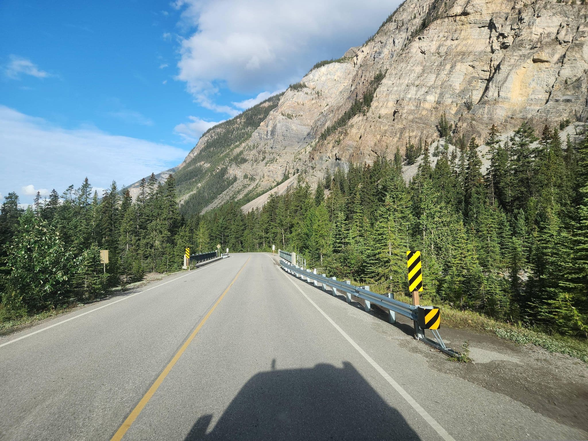 Street view near Cathedral mountain lodge, Golden