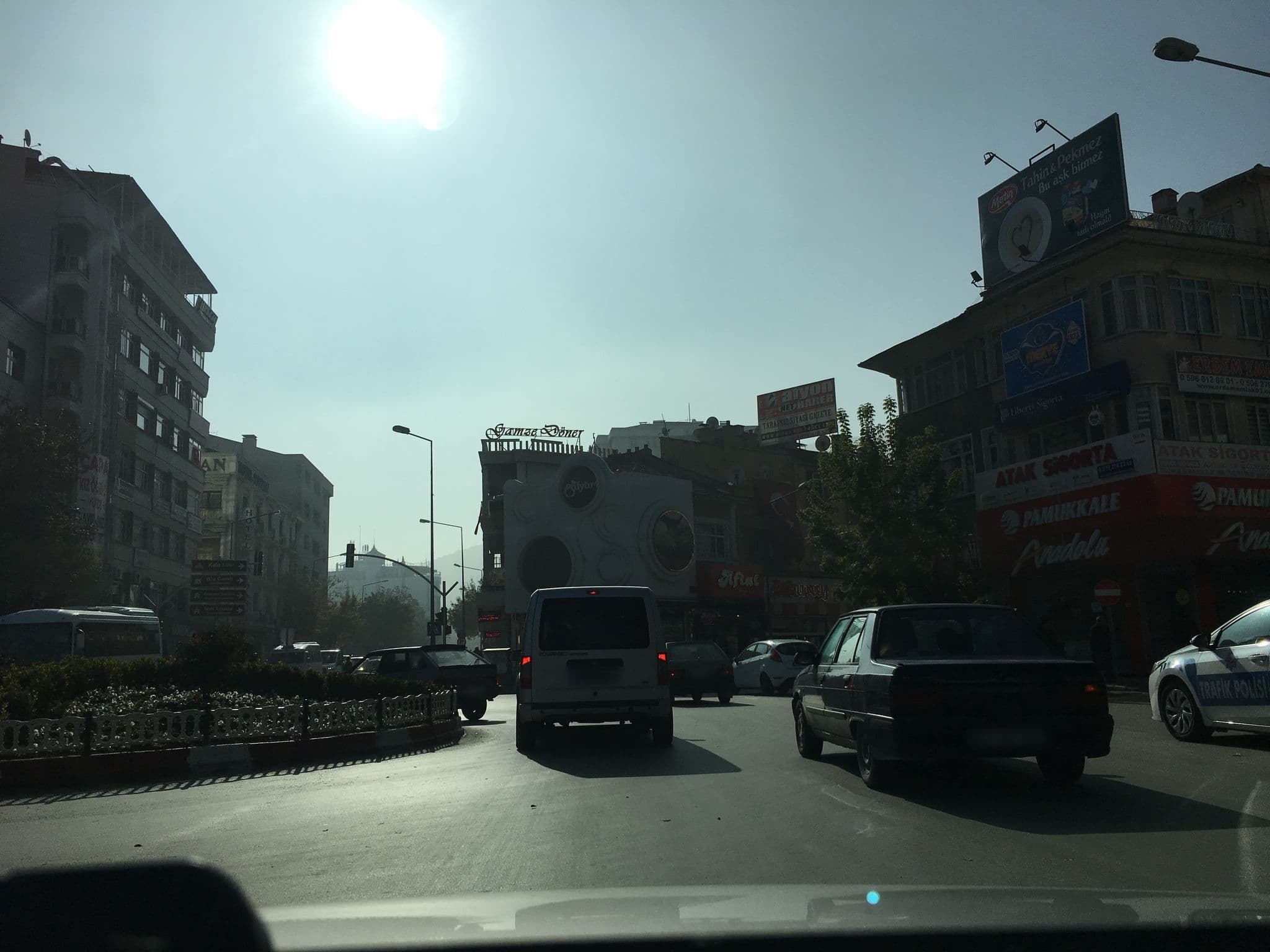 Street view near Akrones Termal Spa, Afyonkarahisar — © kaymakam (CC BY-SA · Mapillary)