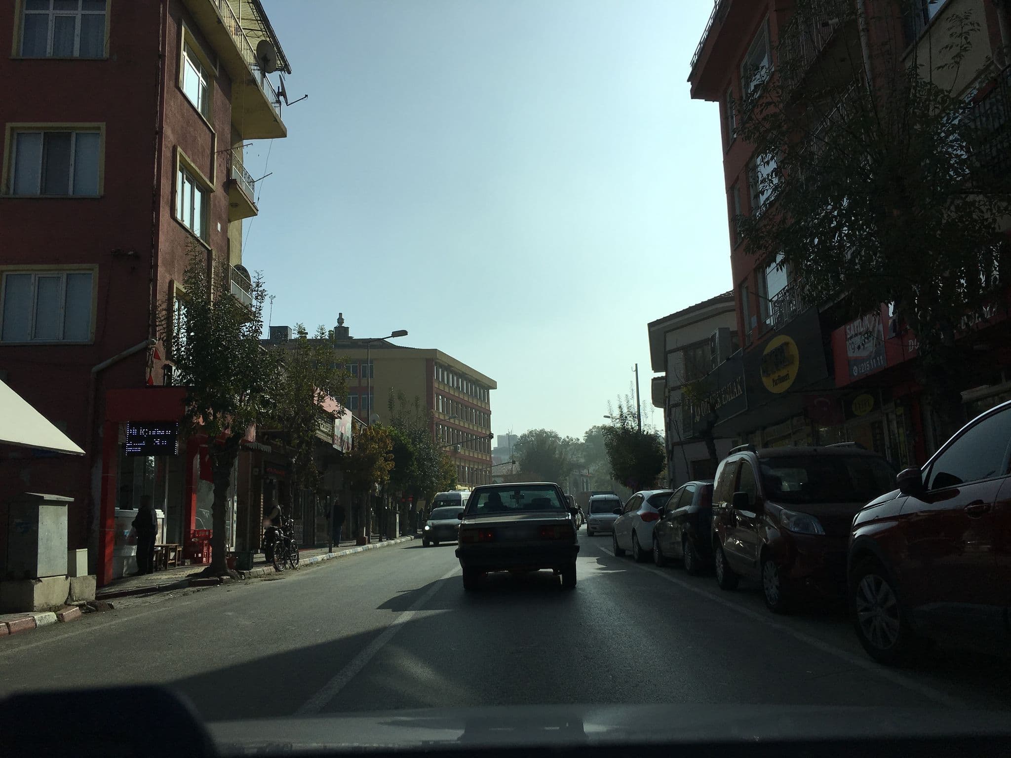 Street view near grand arı otel, Afyonkarahisar — © kaymakam (CC BY-SA · Mapillary)