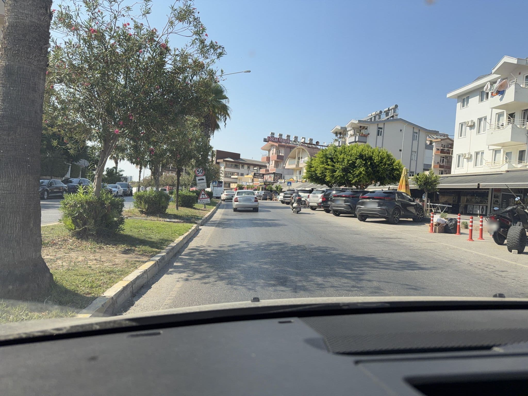 Street view near Room 5017, Side — © wasd42 (CC BY-SA · Mapillary)