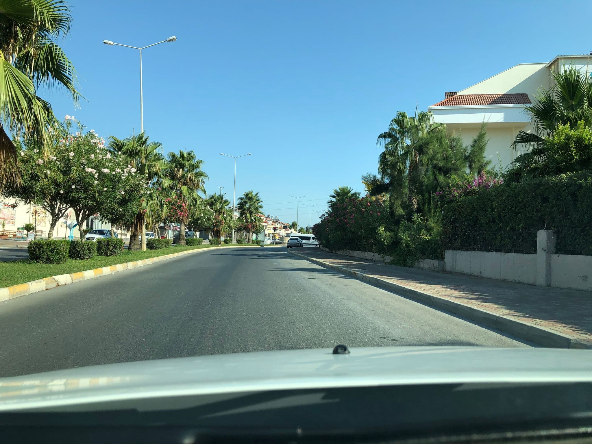 Street view near Barut Sunwing East, Gültepe — © schwartauch (CC BY-SA · Mapillary)